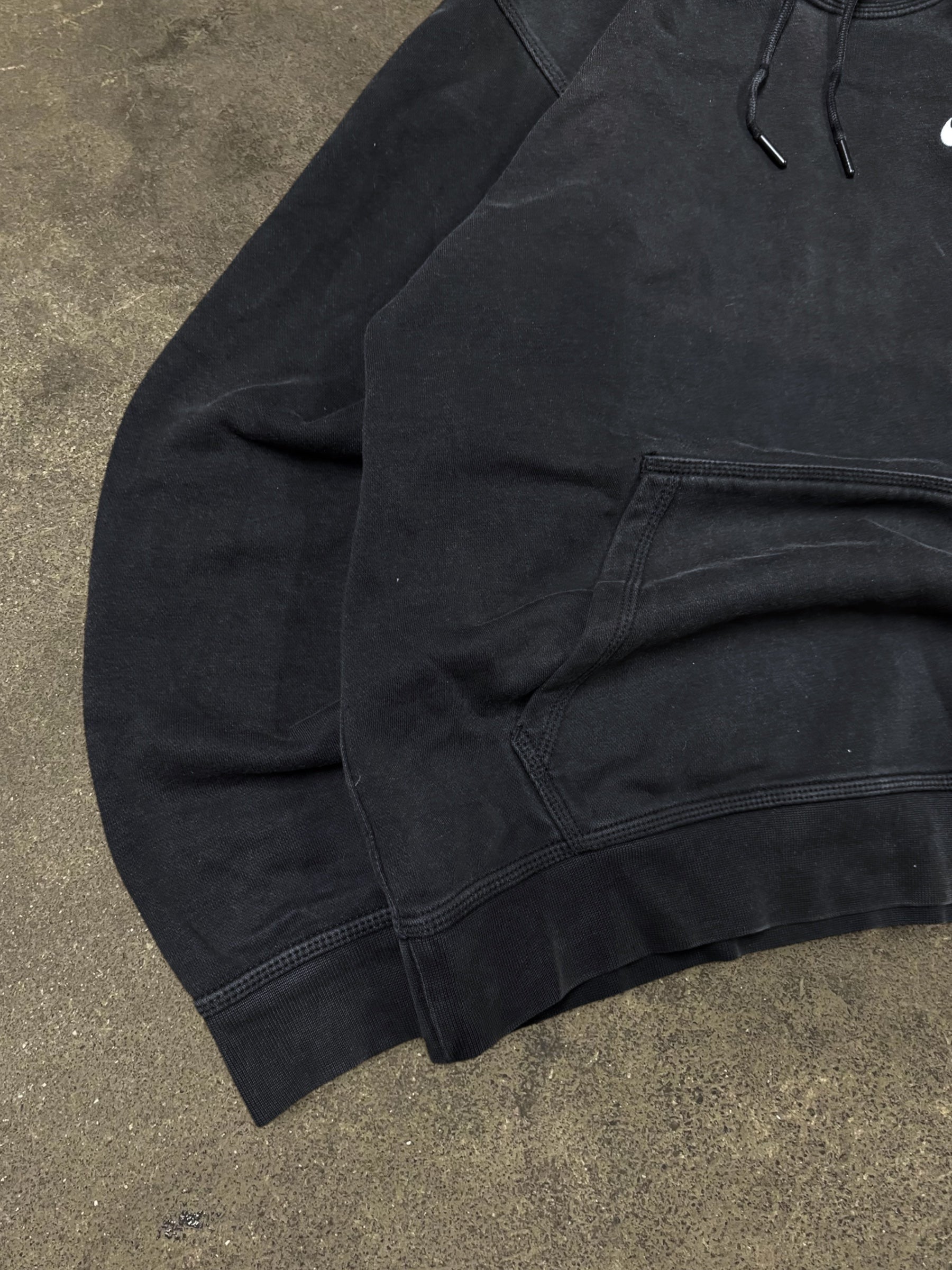 VINTAGE NIKE SWOOSH HOODIE