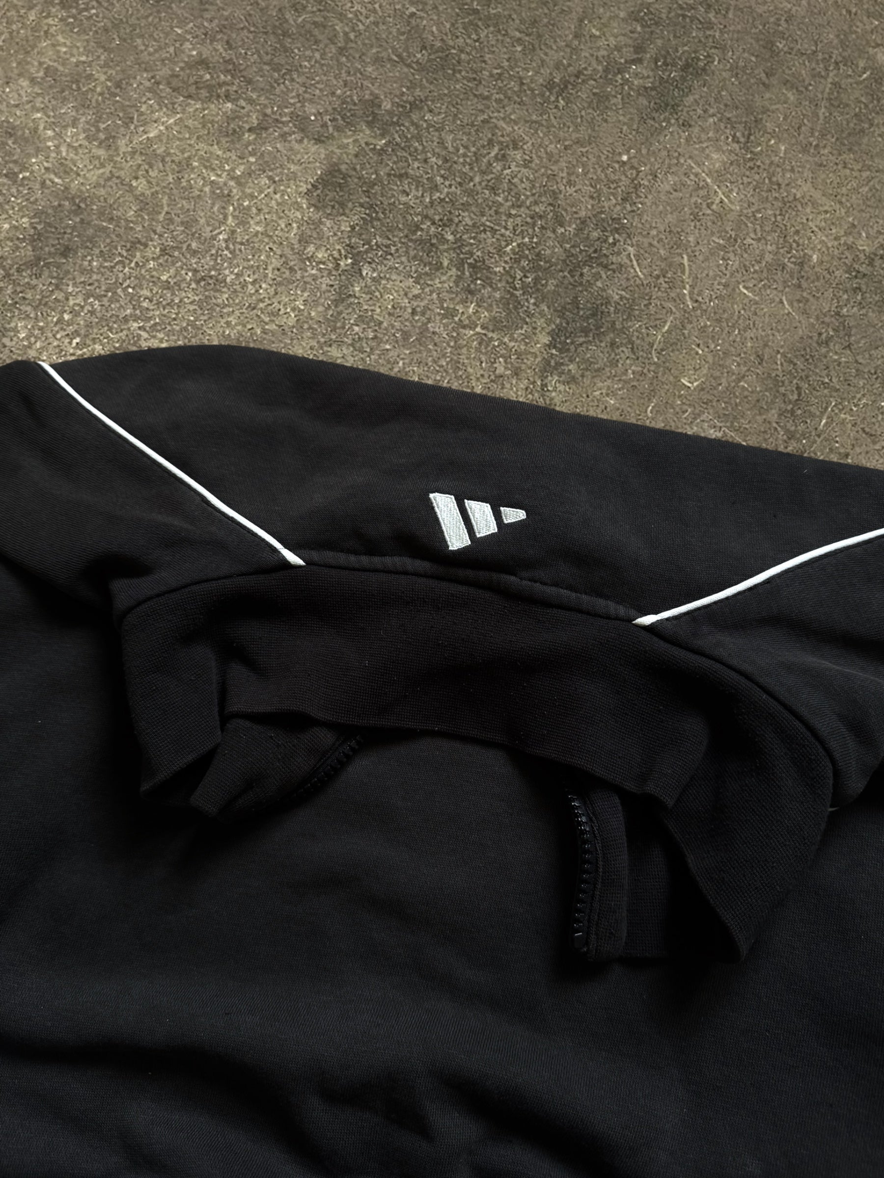 VINTAGE 00S ADIDAS QUARTER-ZIP SWEATSHIRT