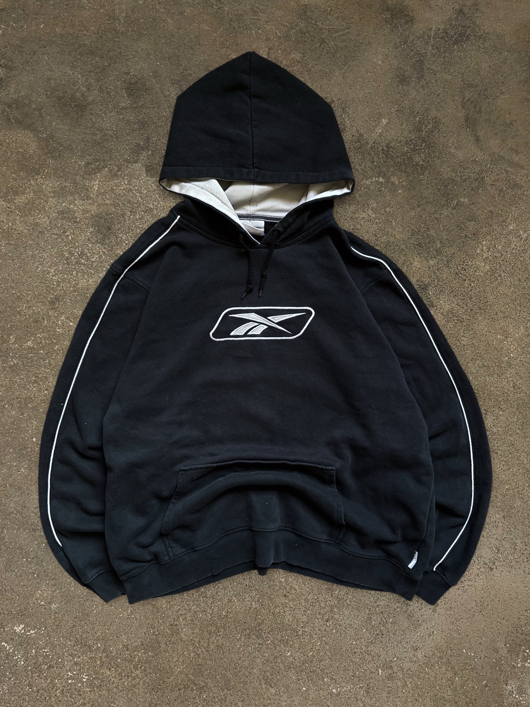 VINTAGE 90S REEBOK HOODIE