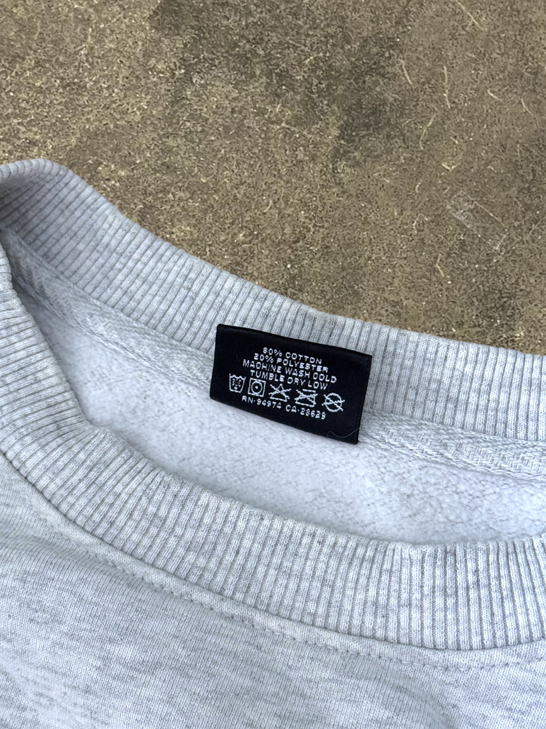 STÜSSY BASIC LOGO SWEATSHIRT