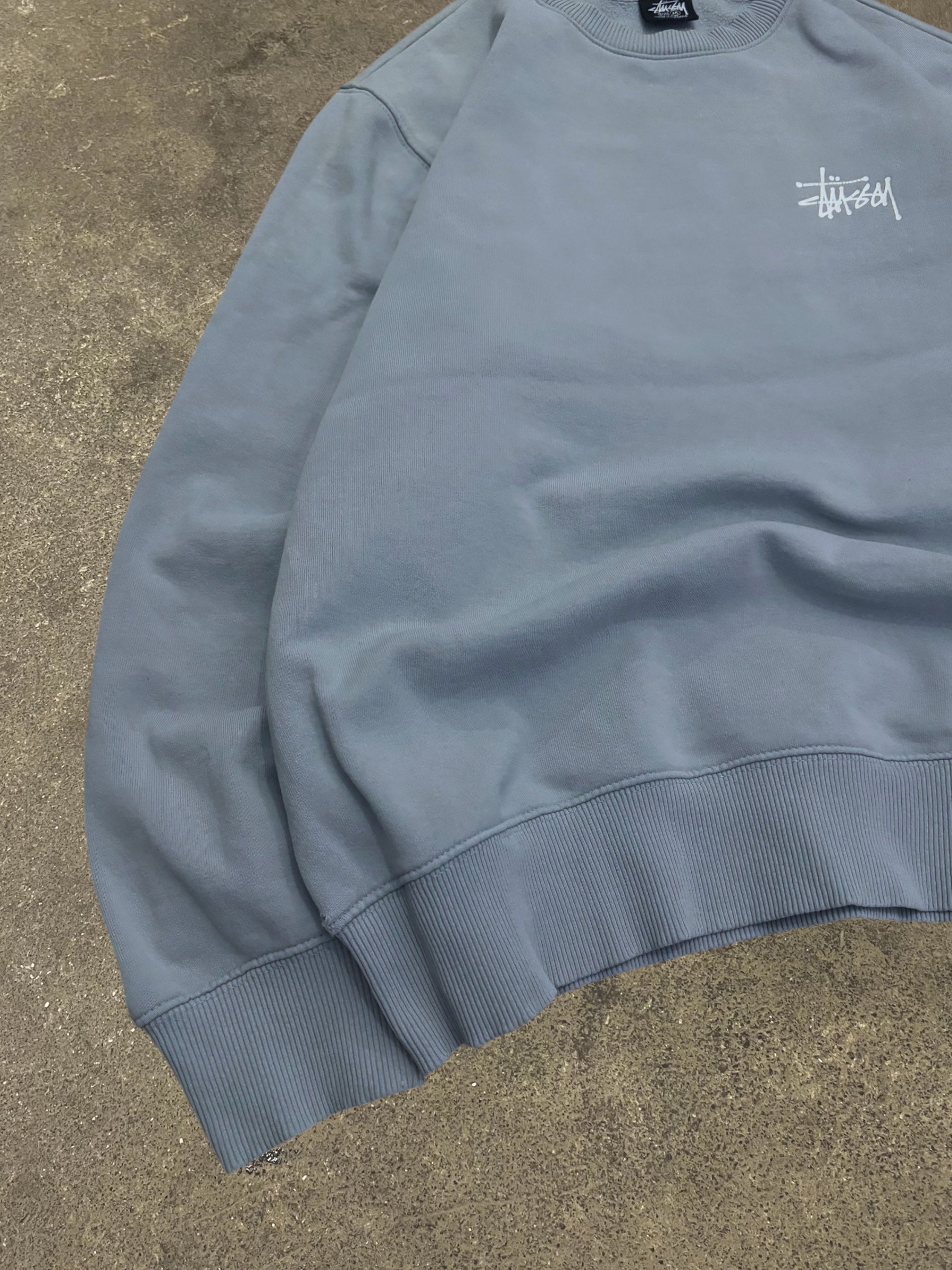 STÜSSY BASIC LOGO SWEATSHIRT