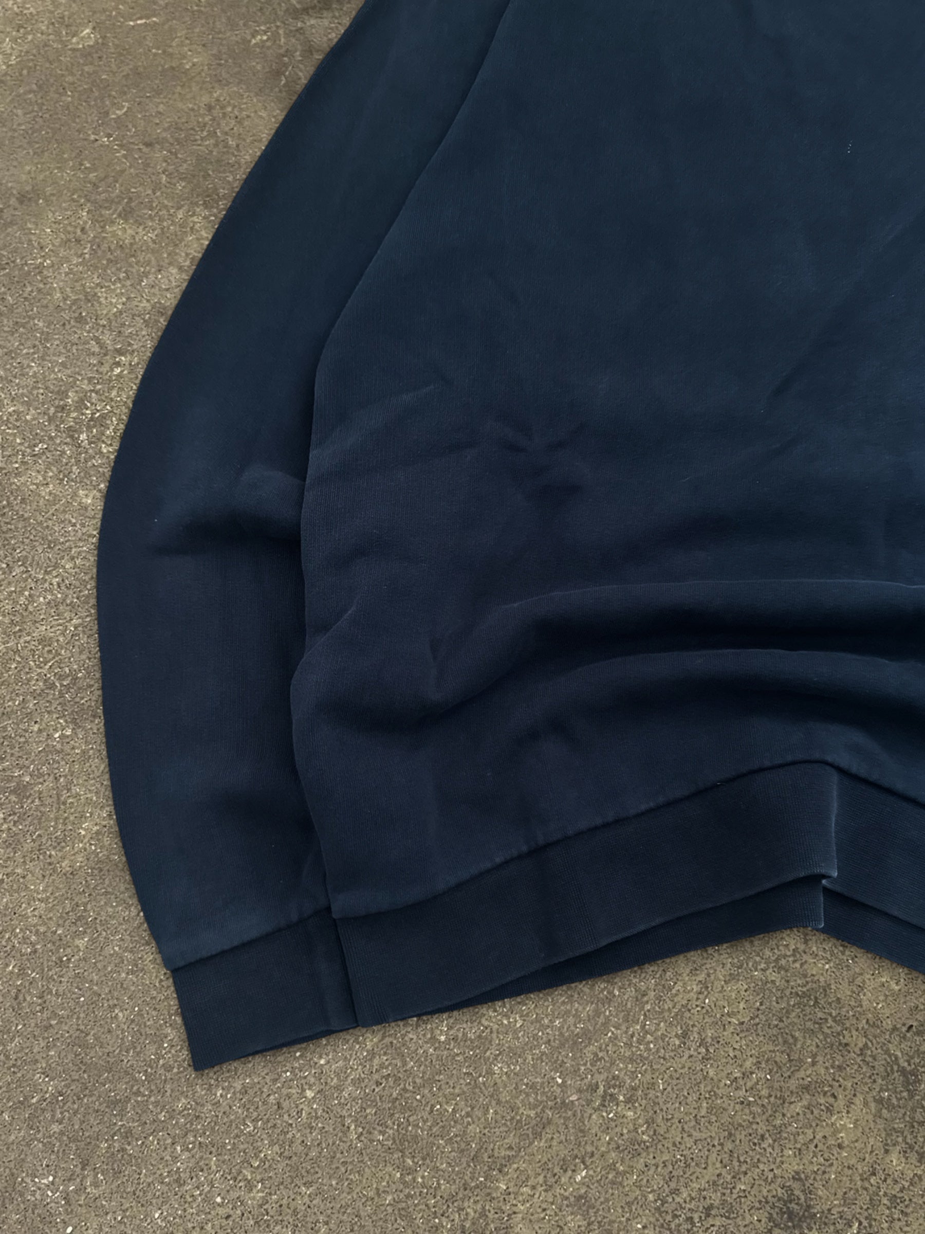 VINTAGE 00S ADIDAS SWEATSHIRT