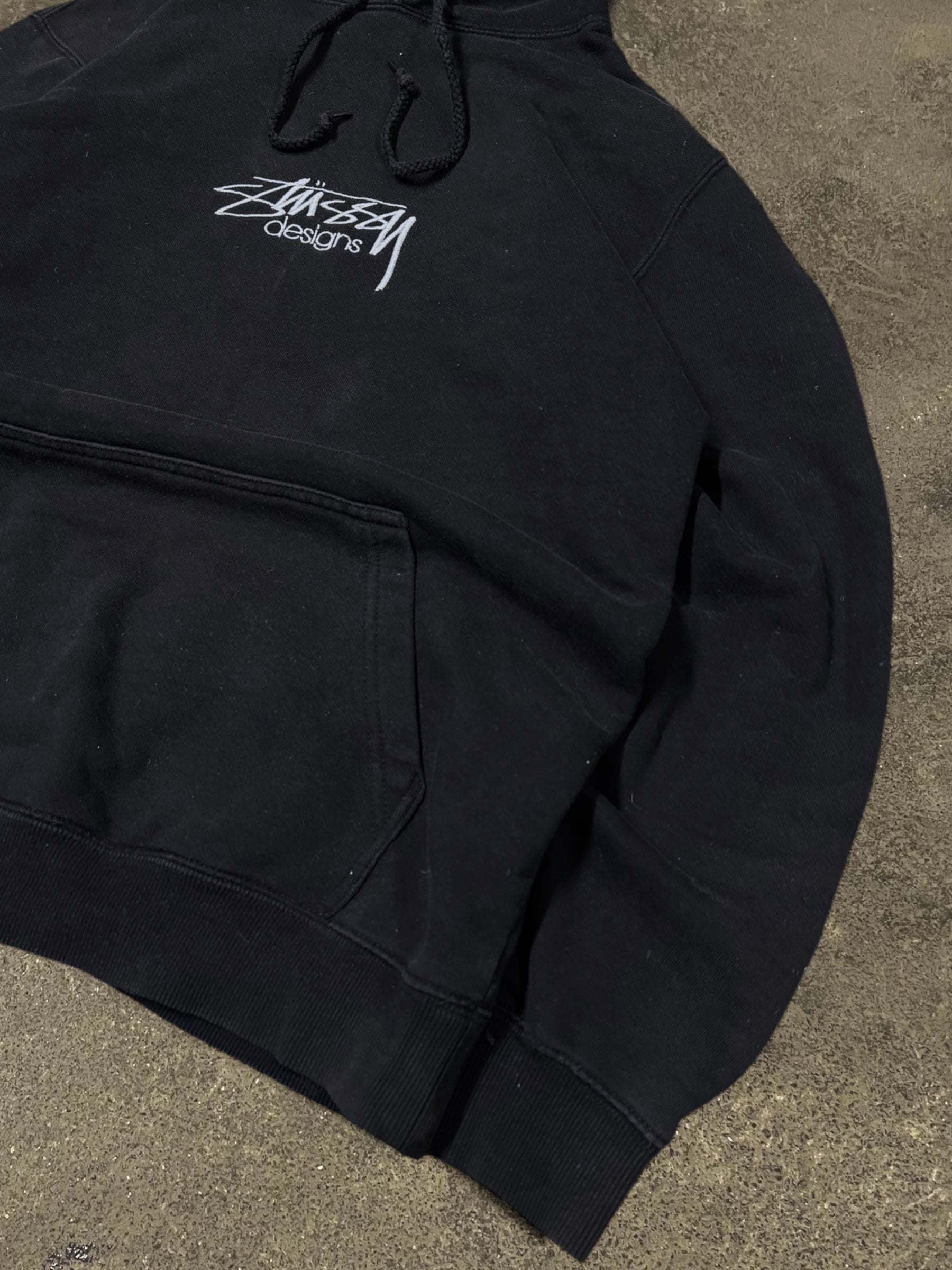 STÜSSY DESIGN HOODIE