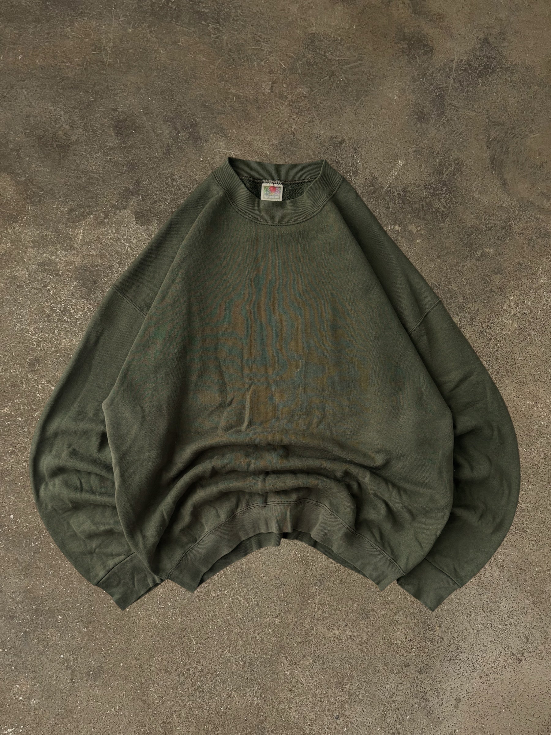 VINTAGE 90S FRUIT OF THE LOOM SWEATSHIRT