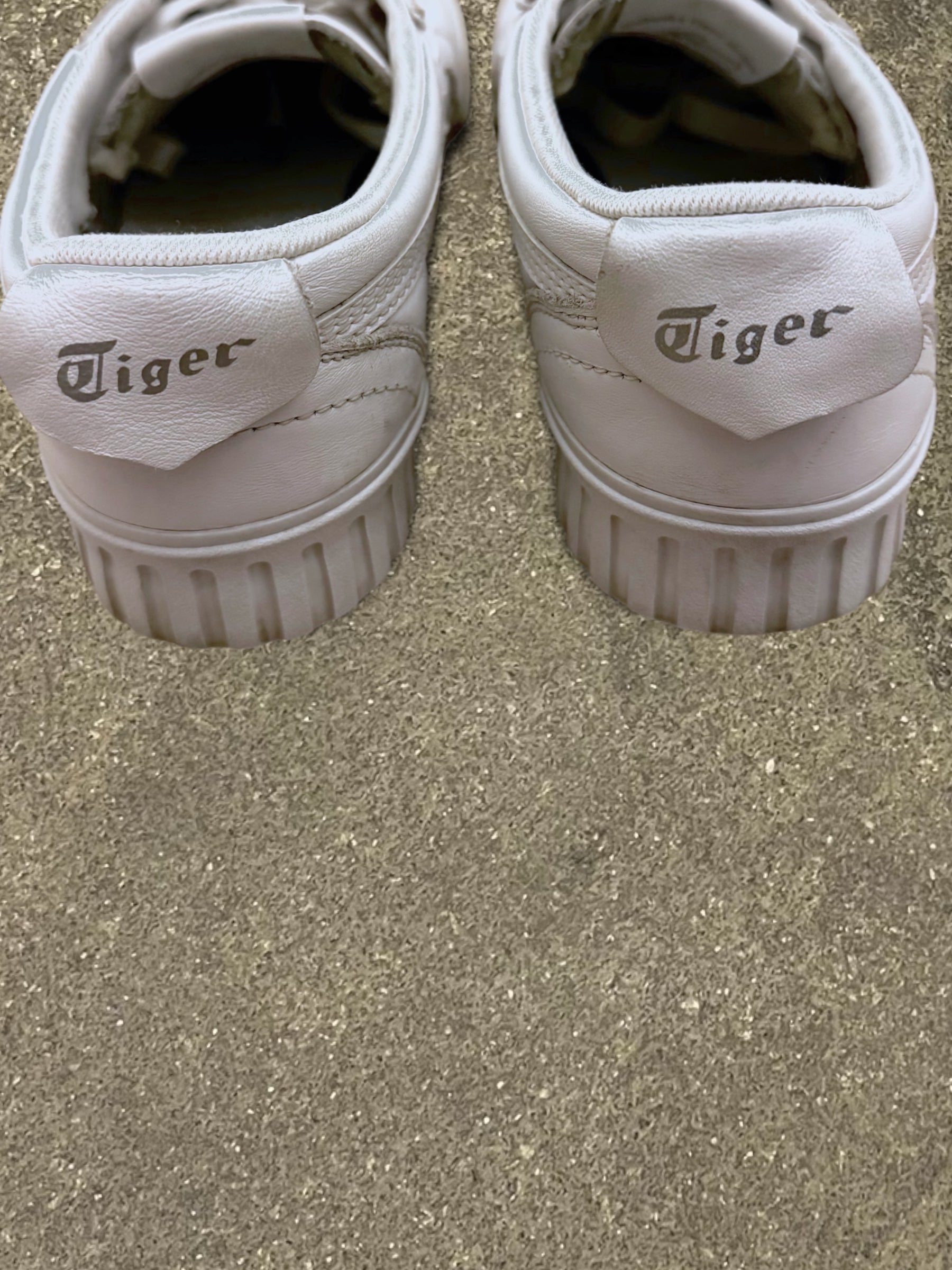 ONITSUKA TIGER DELEGATION-F