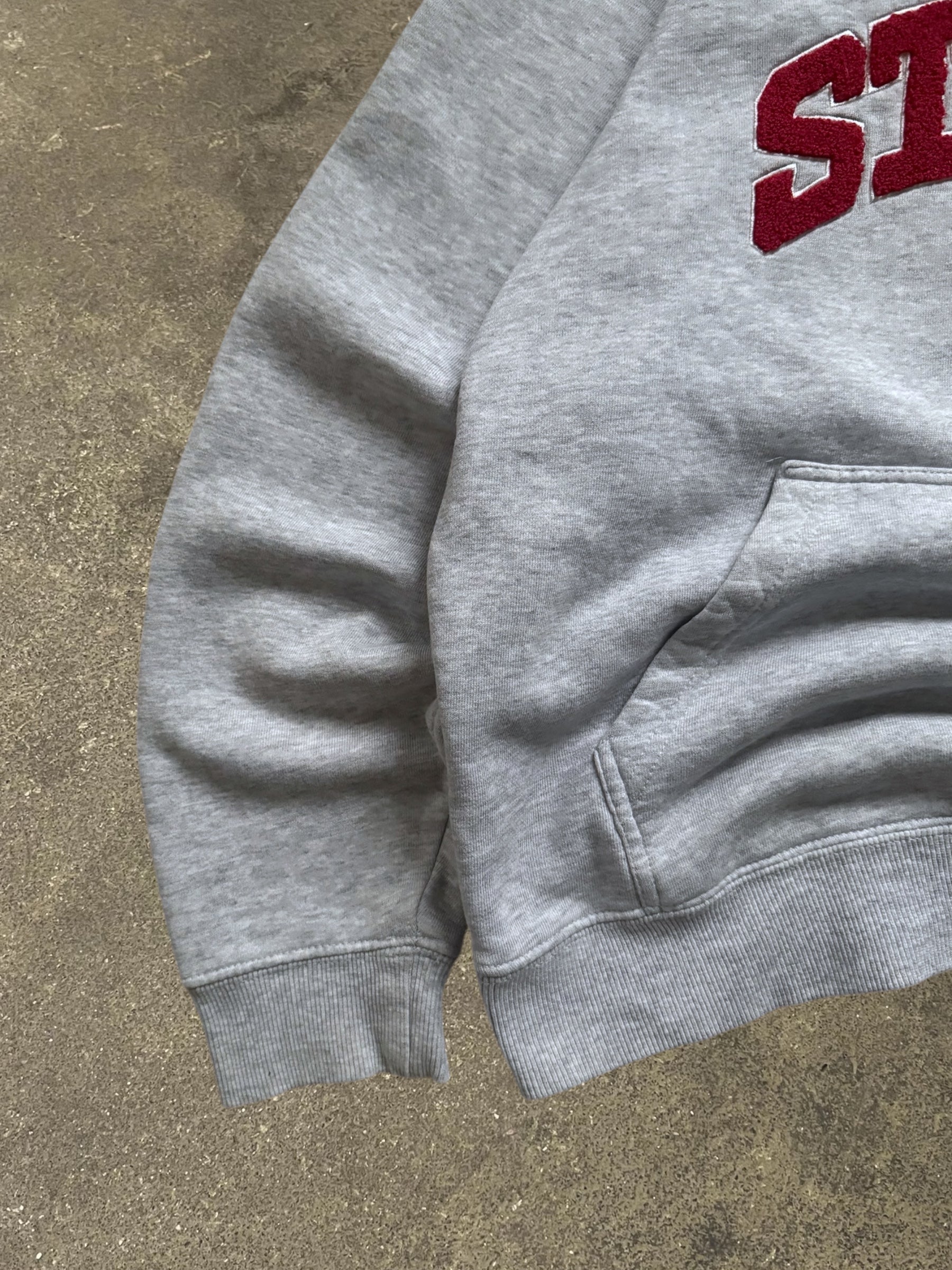 STÜSSY CHENILLE ARCH LOGO HOODIE