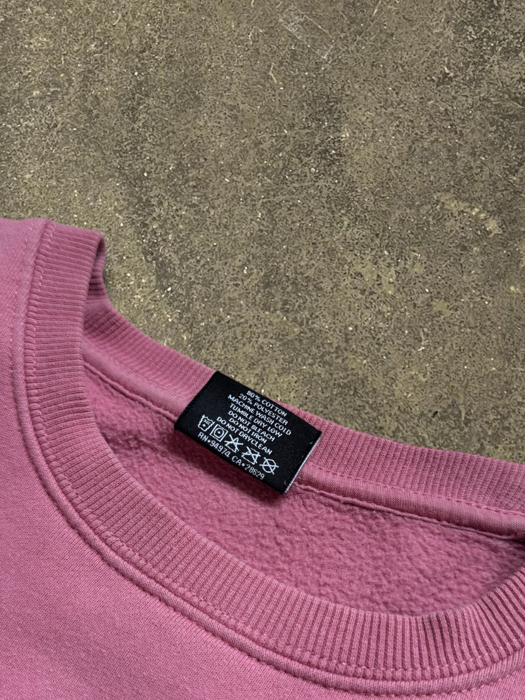 STÜSSY PINK BASIC LOGO SWEATSHIRT