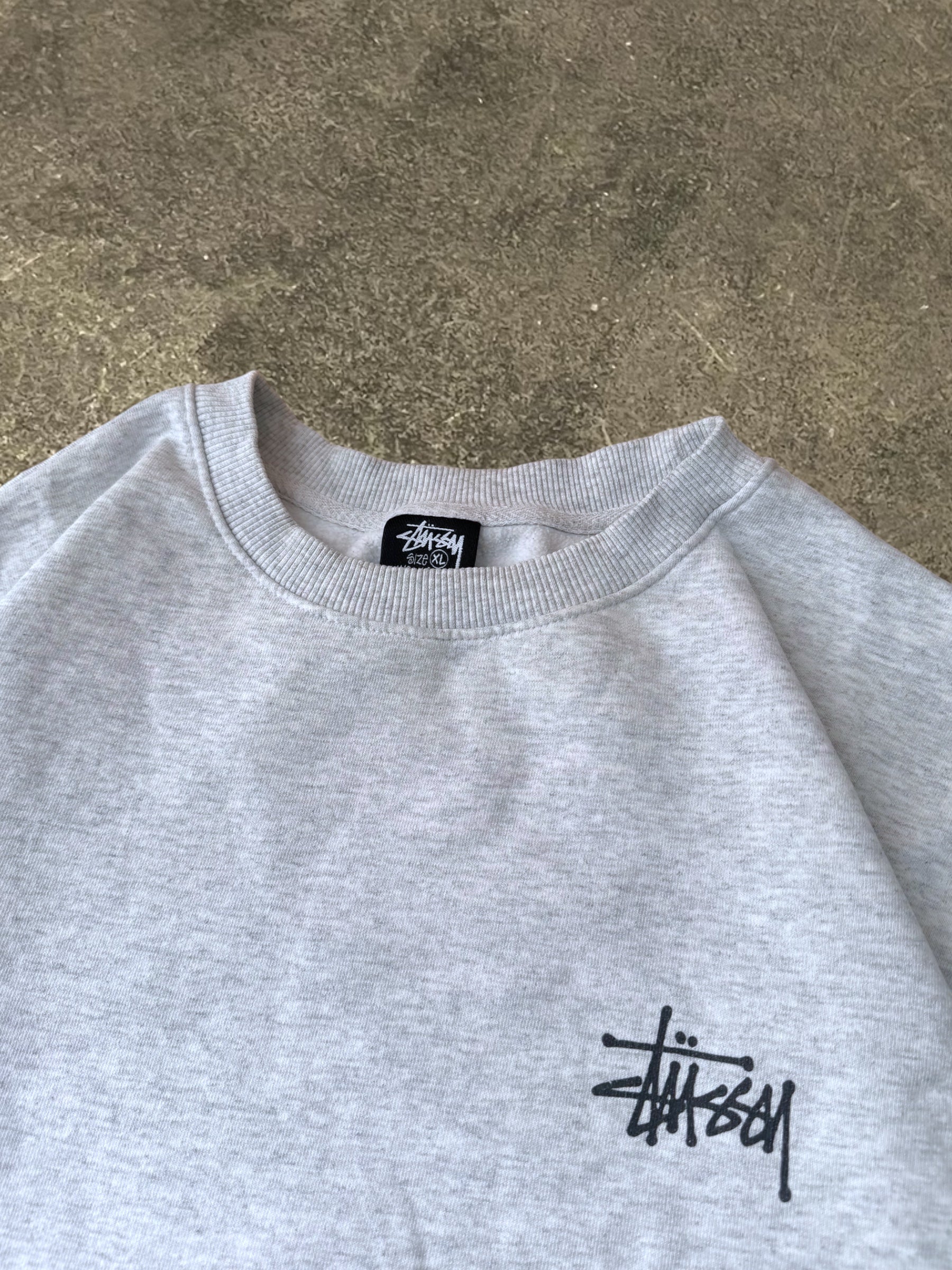 STÜSSY GREY BASIC LOGO SWEATSHIRT