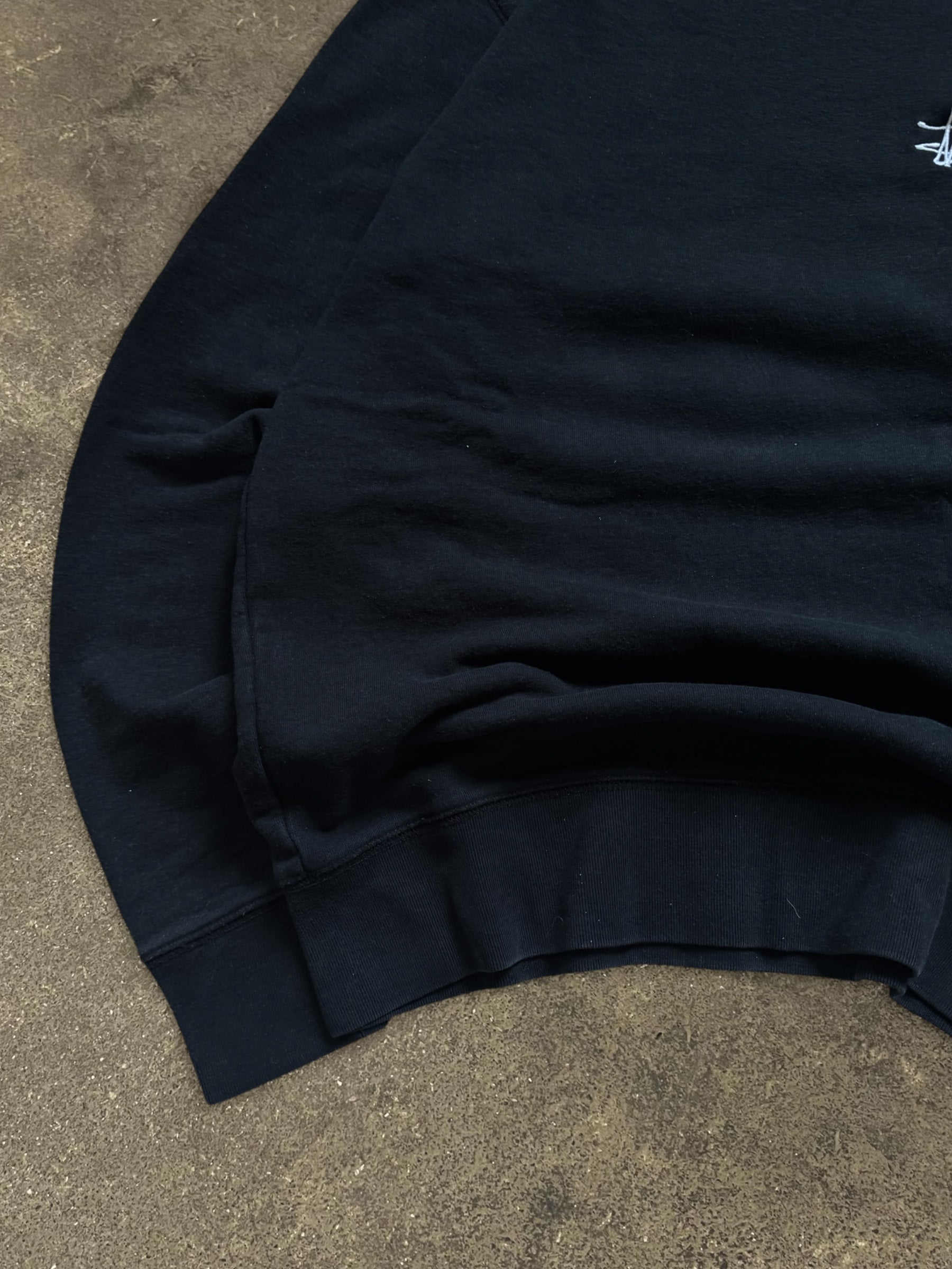 VINTAGE 00S STÜSSY LOGO SWEATSHIRT