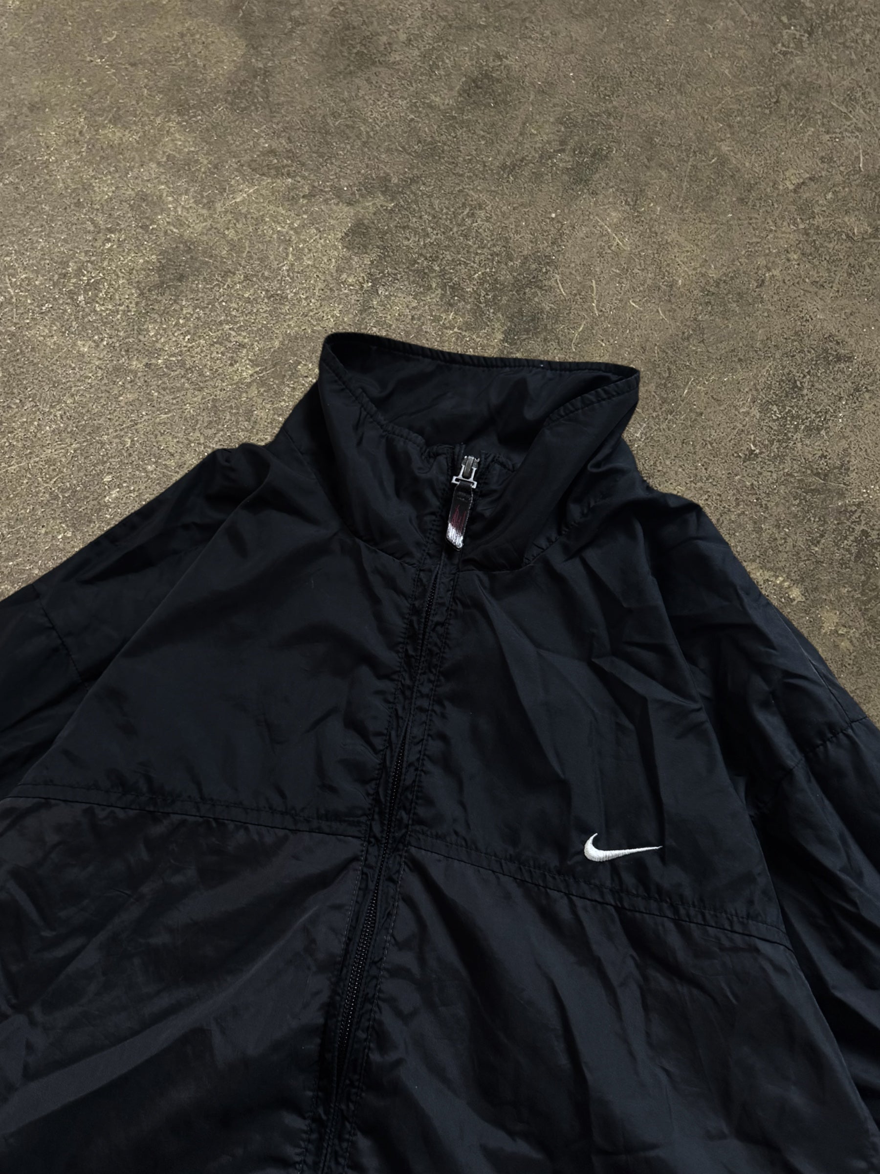 VINTAGE 00S BLACK NIKE WINDBREAKER