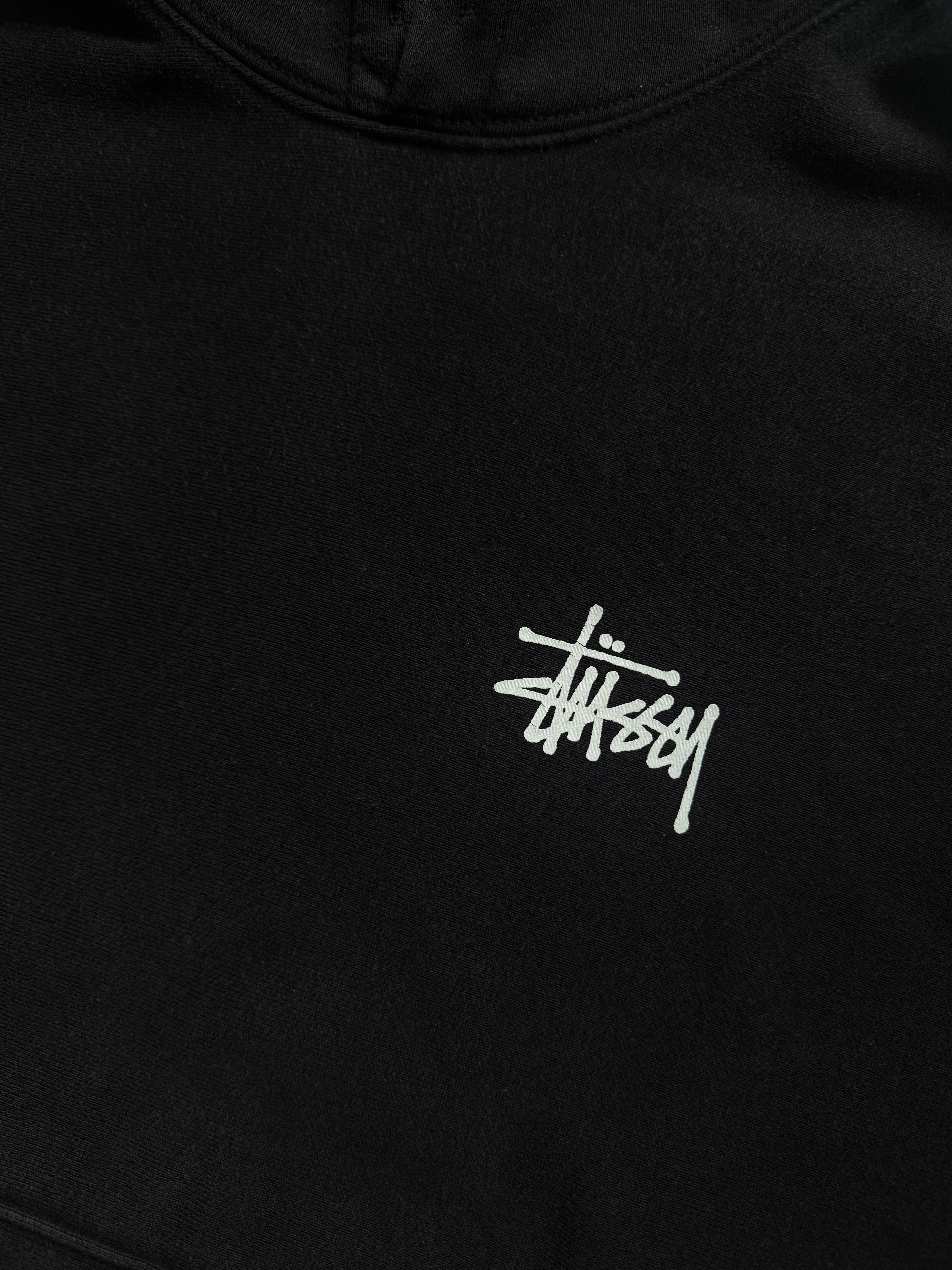 STÜSSY BLACK BASIC LOGO HOODIE