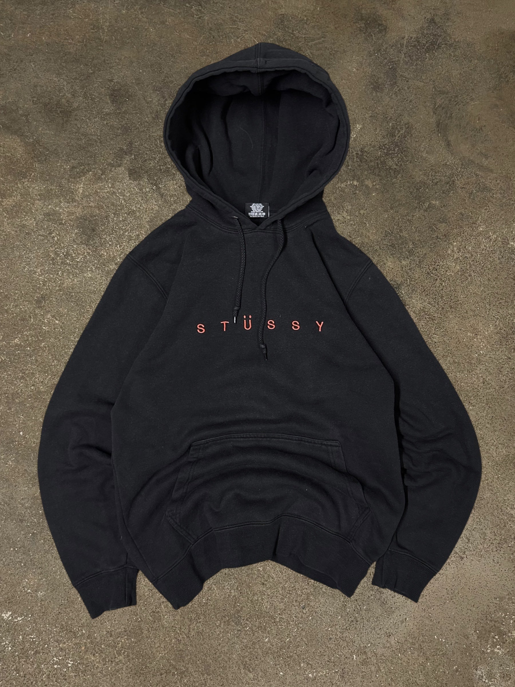 STÜSSY SPELLOUT LOGO HOODIE