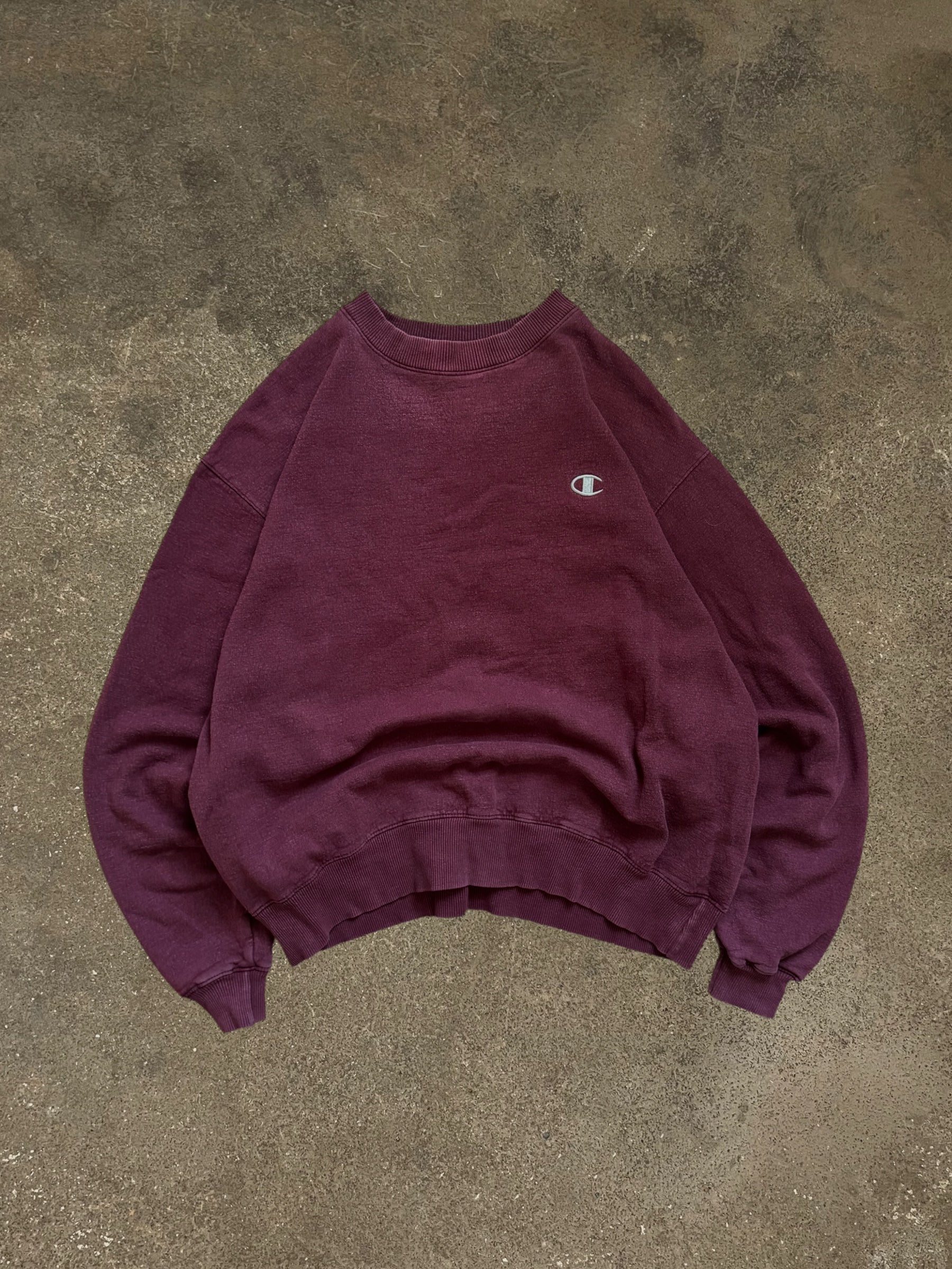 VINTAGE CHAMPION SWEATSHIRT