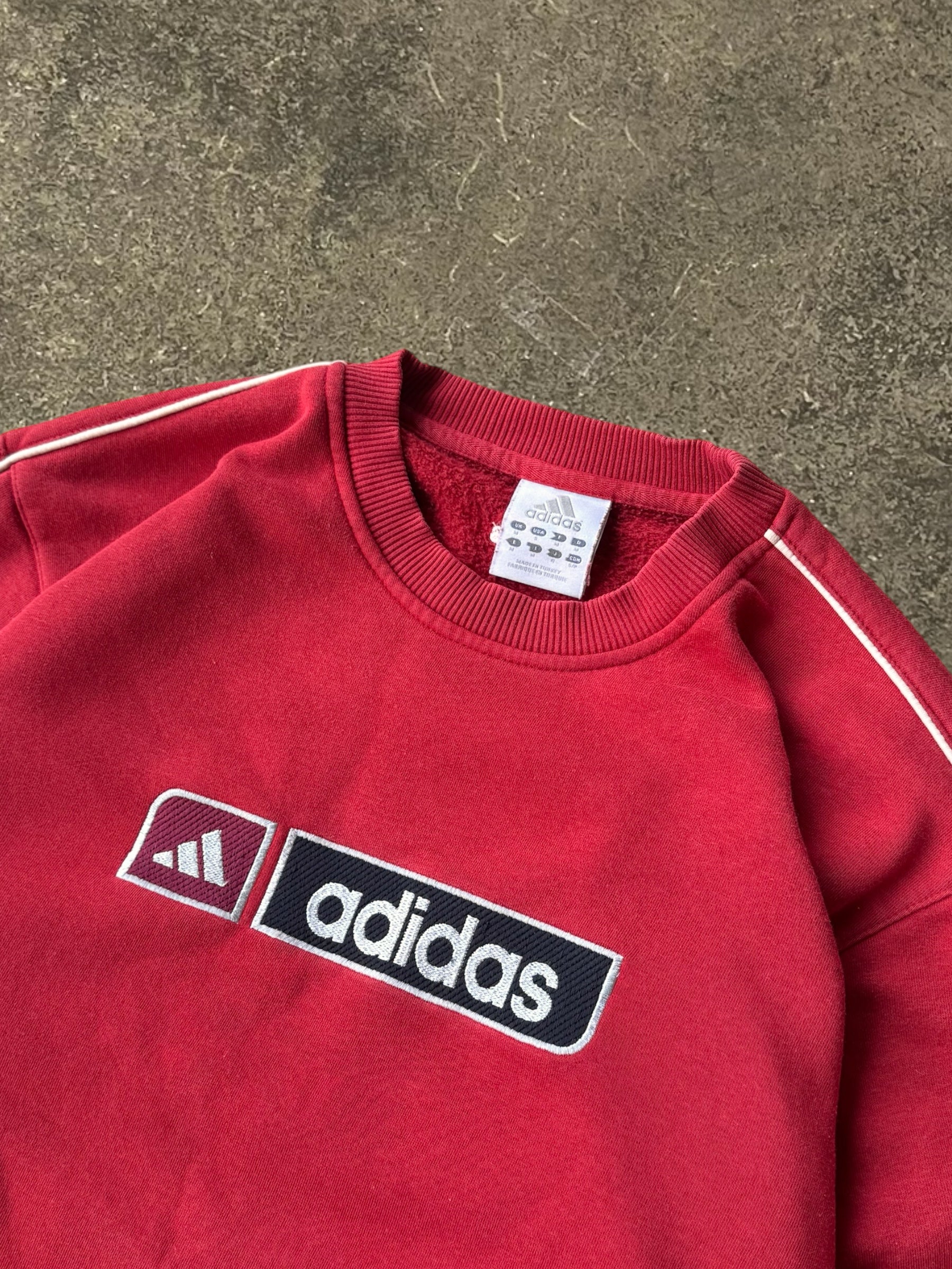 VINTAGE 00S ADIDAS SWEATSHIRT
