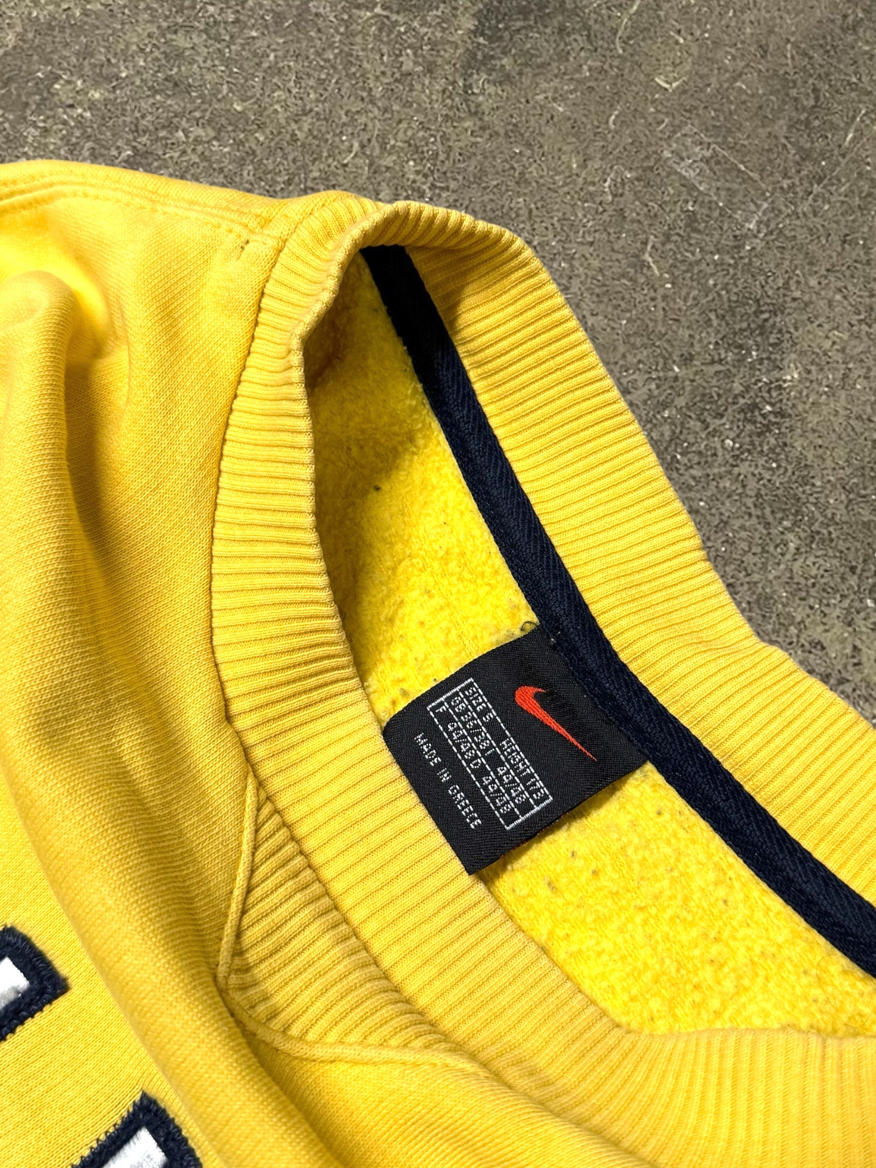 VINTAGE 90S NIKE SPELLOUT SWEATSHIRT