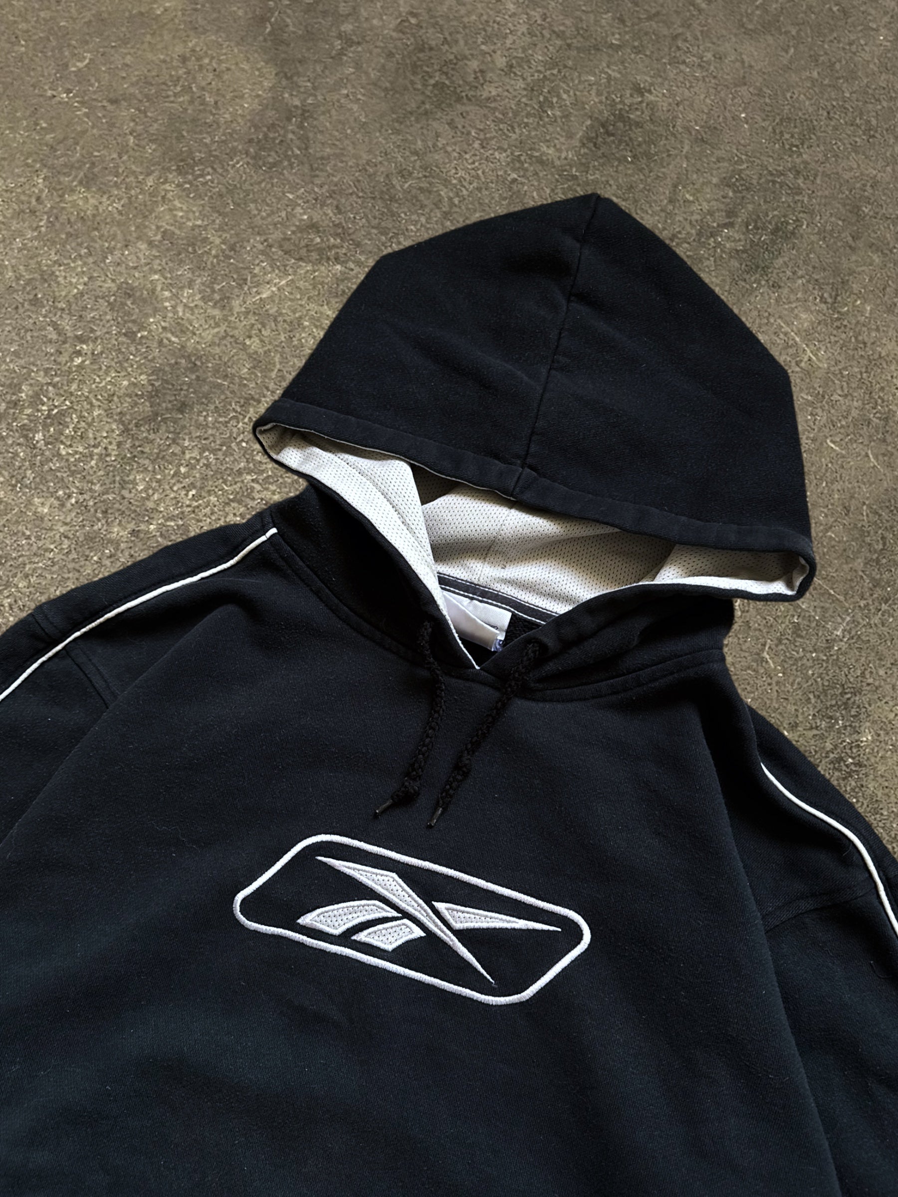 VINTAGE 90S REEBOK HOODIE
