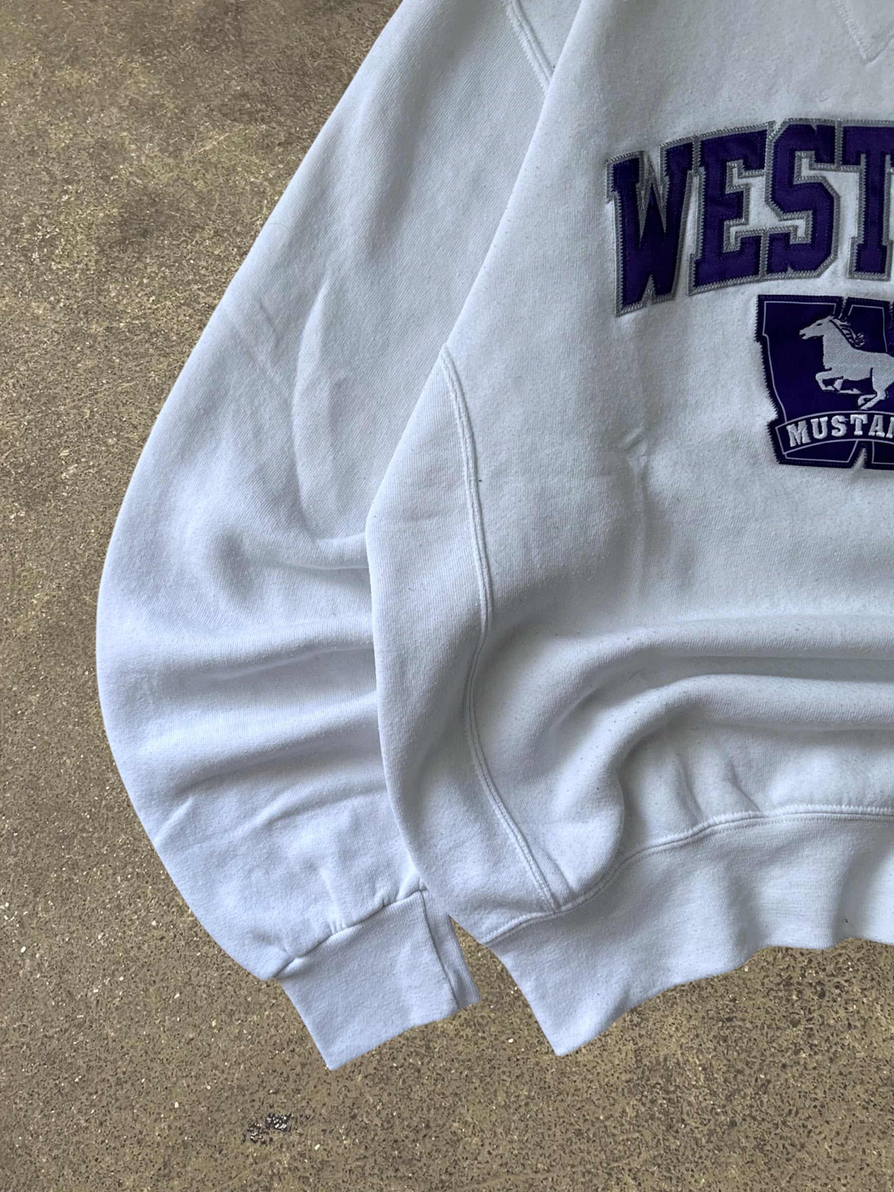 VINTAGE RUSSELL ATHLETIC SWEATSHIRT