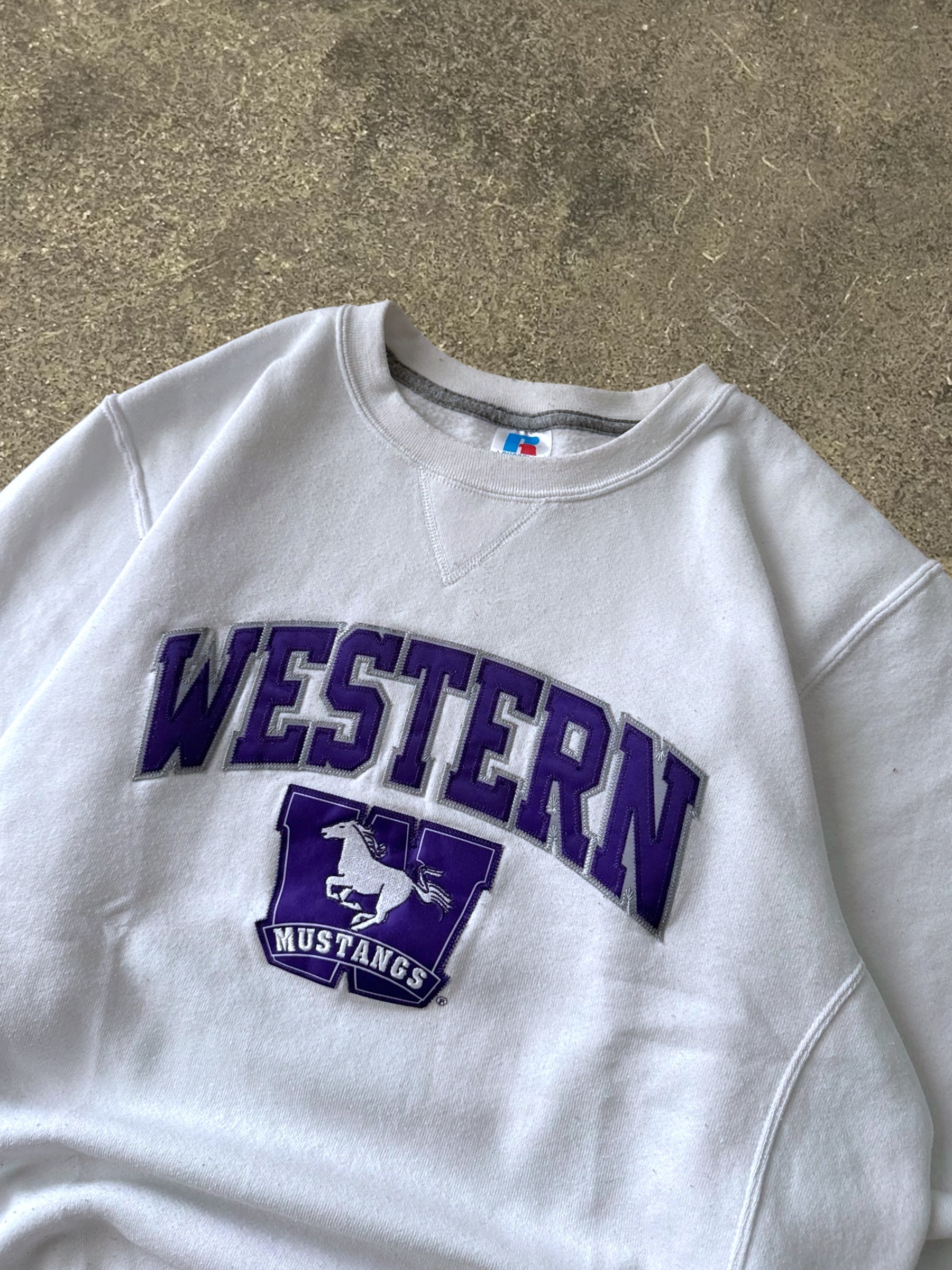 VINTAGE RUSSELL ATHLETIC SWEATSHIRT