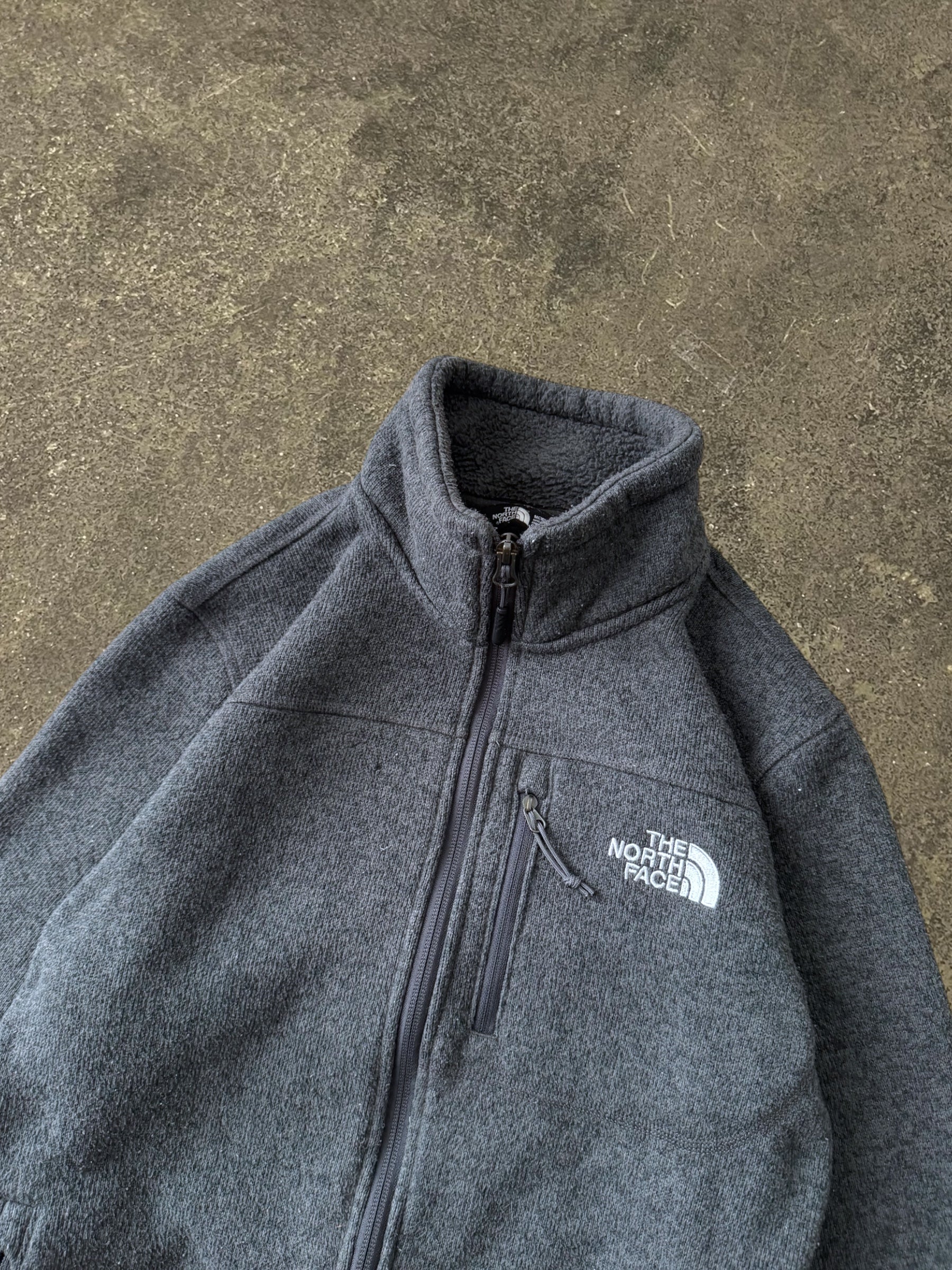 THE NORTH FACE HEAVYWEIGHT FLEECE