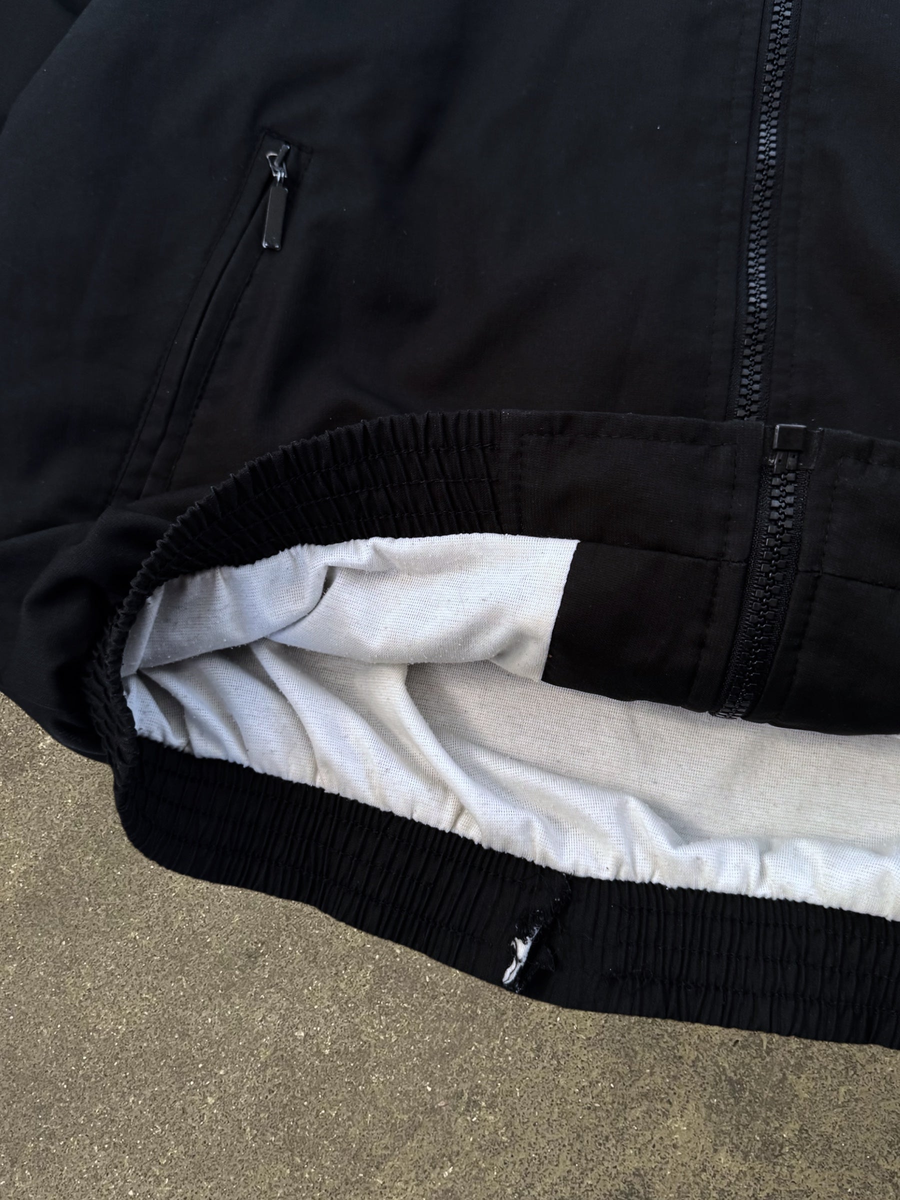 VINTAGE 90S ADIDAS WINDBREAKER