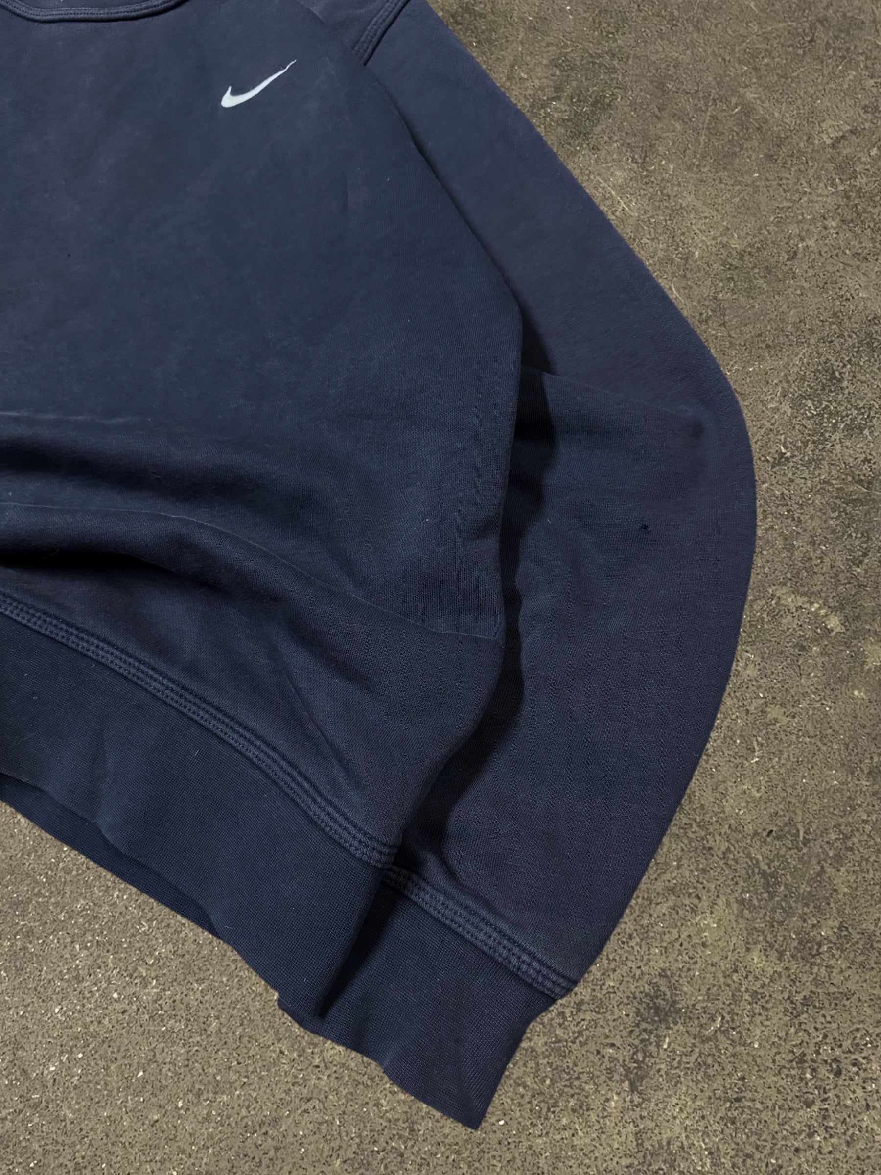 VINTAGE NIKE SWEATSHIRT