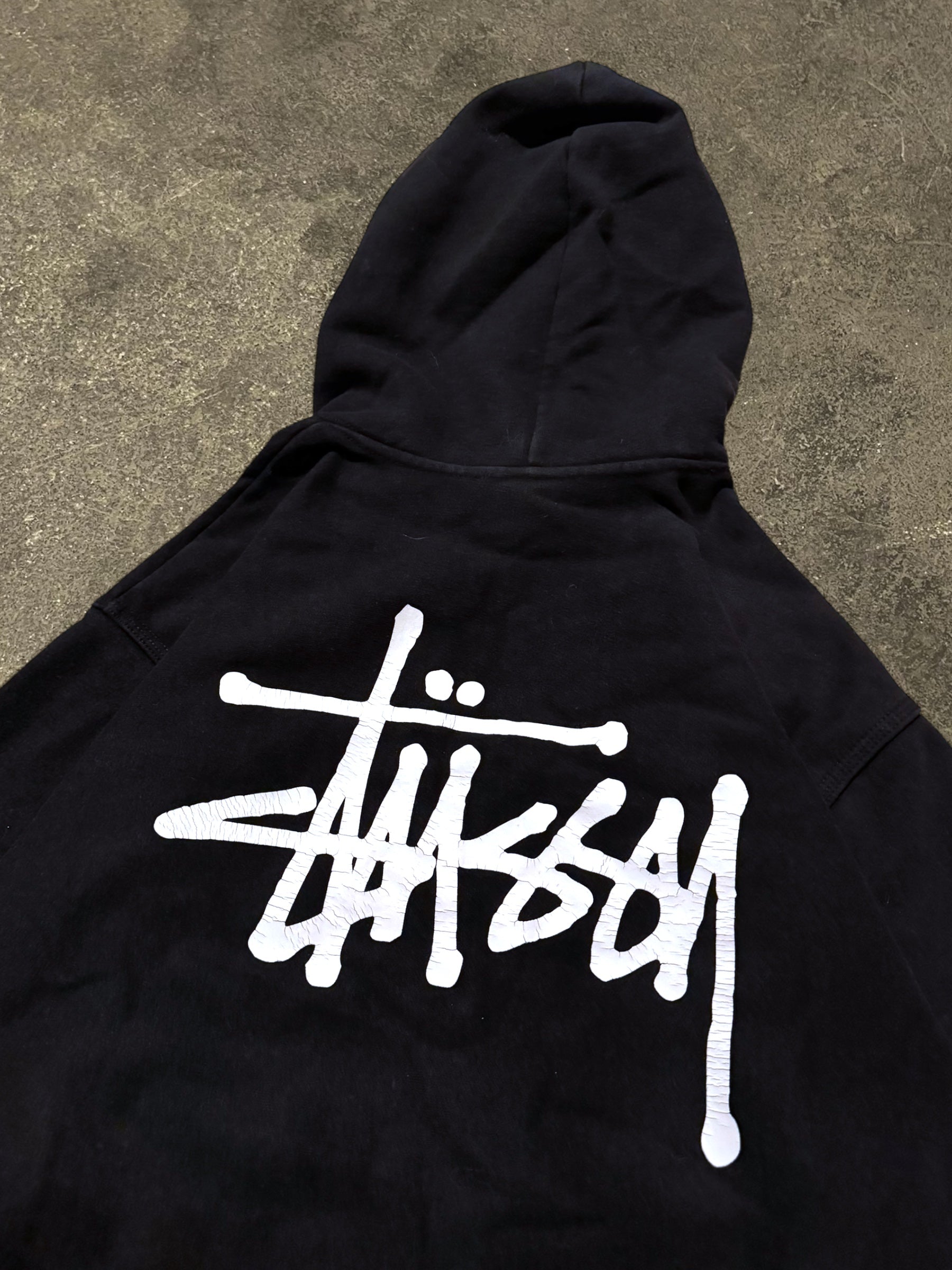STÜSSY BLACK BASIC LOGO HOODIE