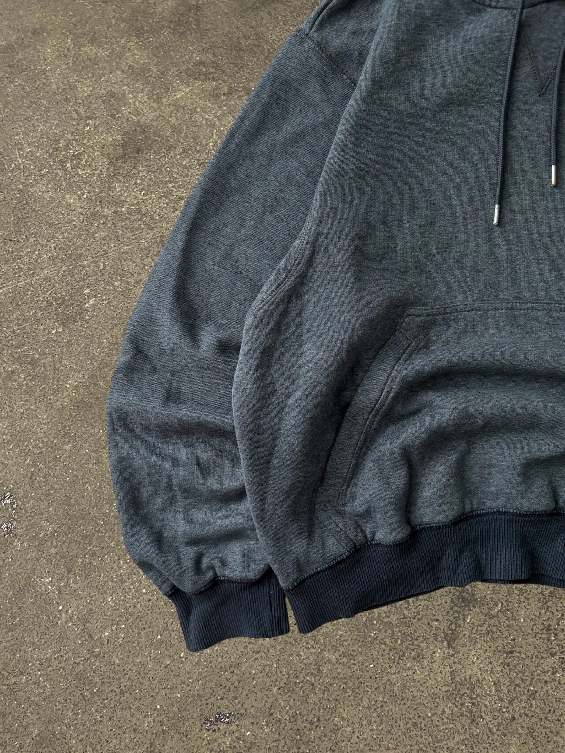 VINTAGE 00S NIKE SWOOSH HOODIE