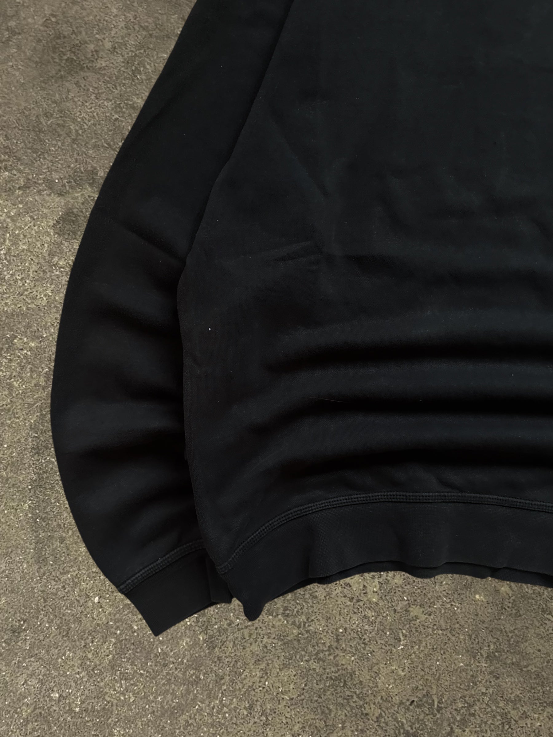 VINTAGE BLACK NIKE SWOOSH SWEATSHIRT