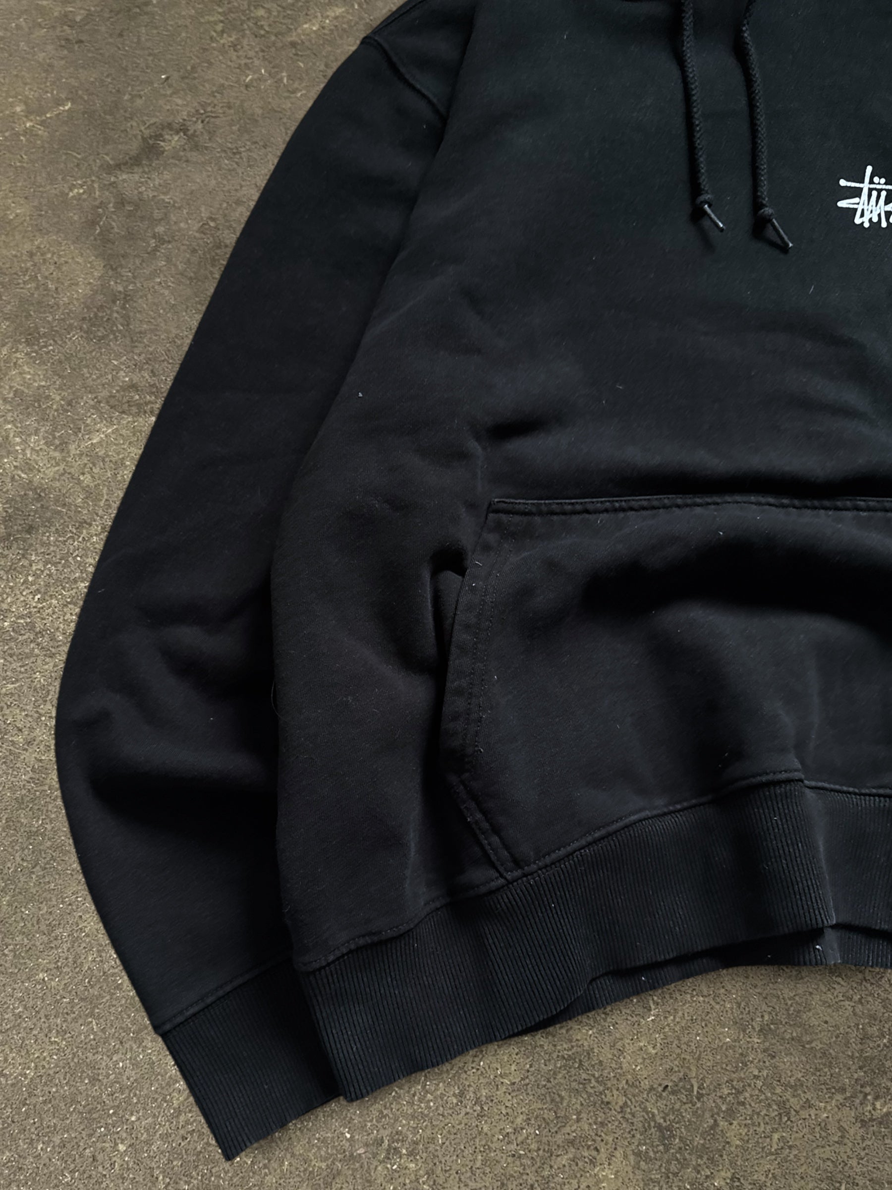 STÜSSY BASIC LOGO HOODIE