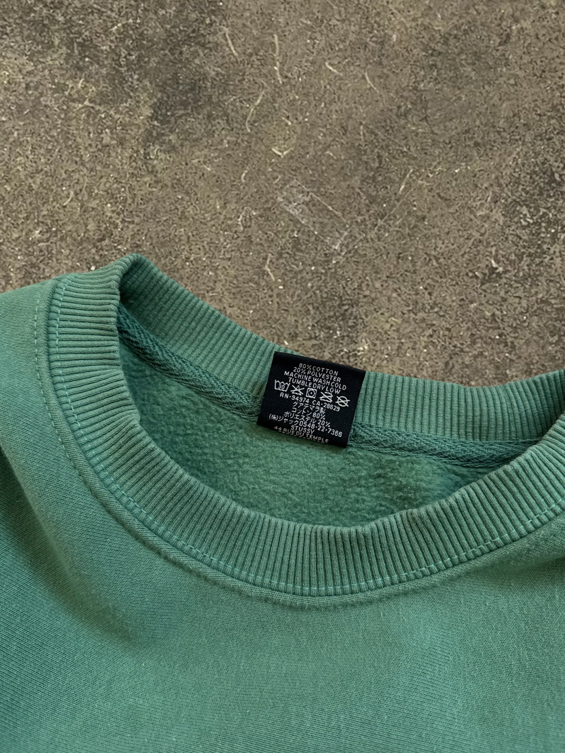 STÜSSY GREEN BASIC LOGO SWEATSHIRT