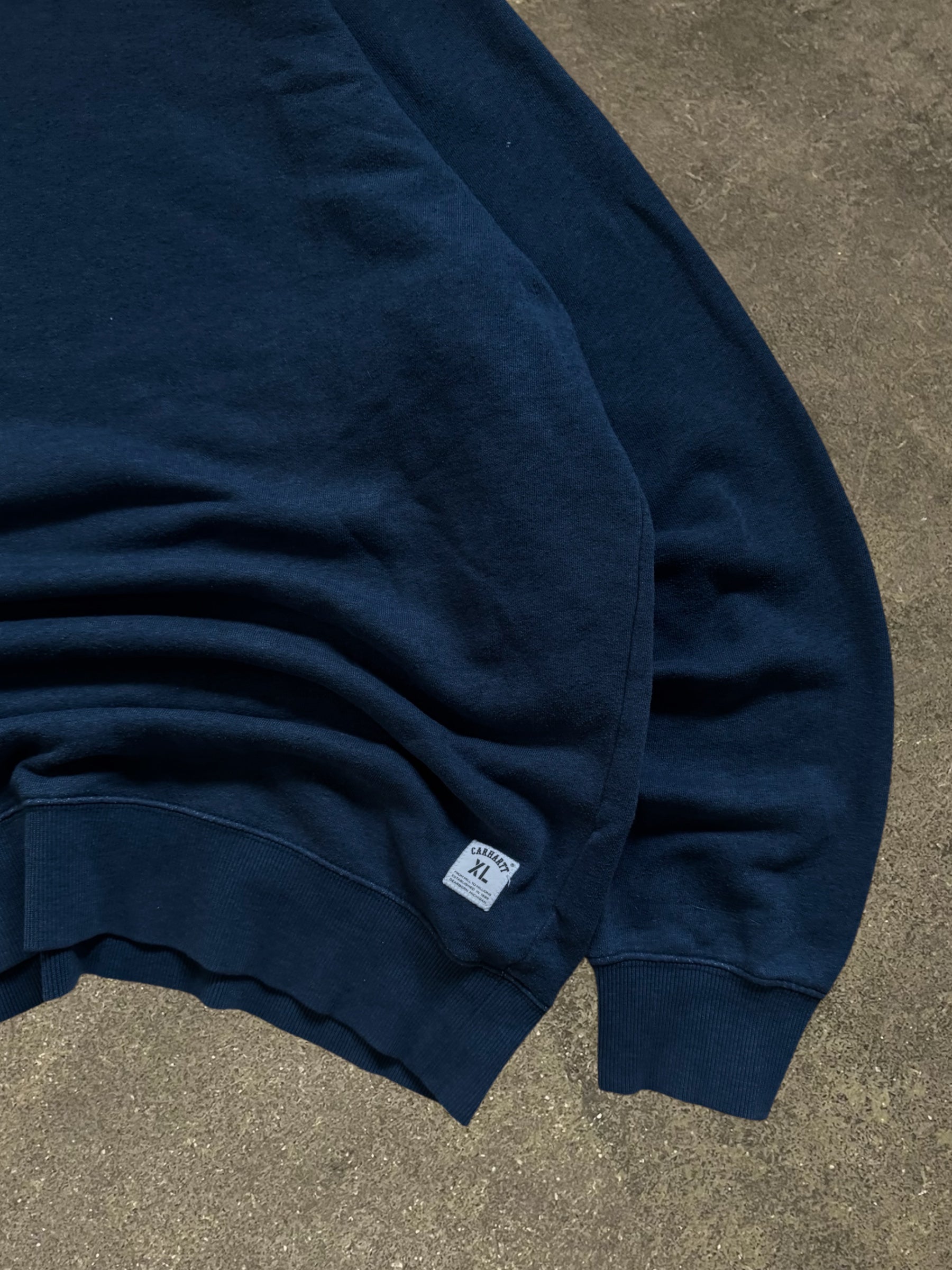 VINTAGE CARHARTT NAVY SWEATSHIRT