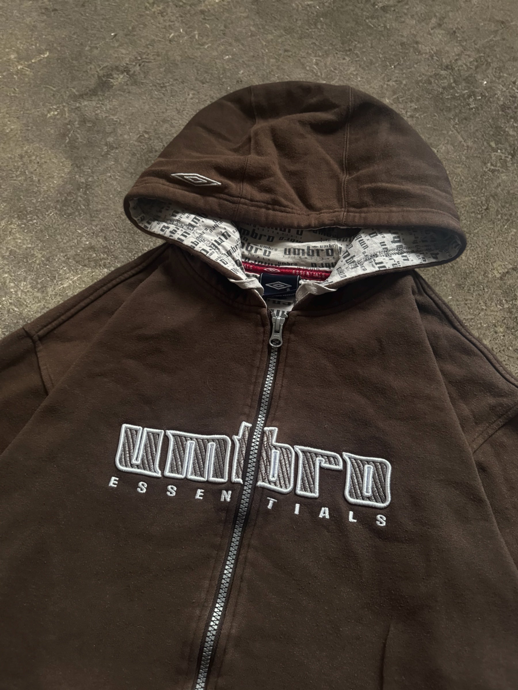 VINTAGE BROWN UMBRO ZIP-UP HOODIE