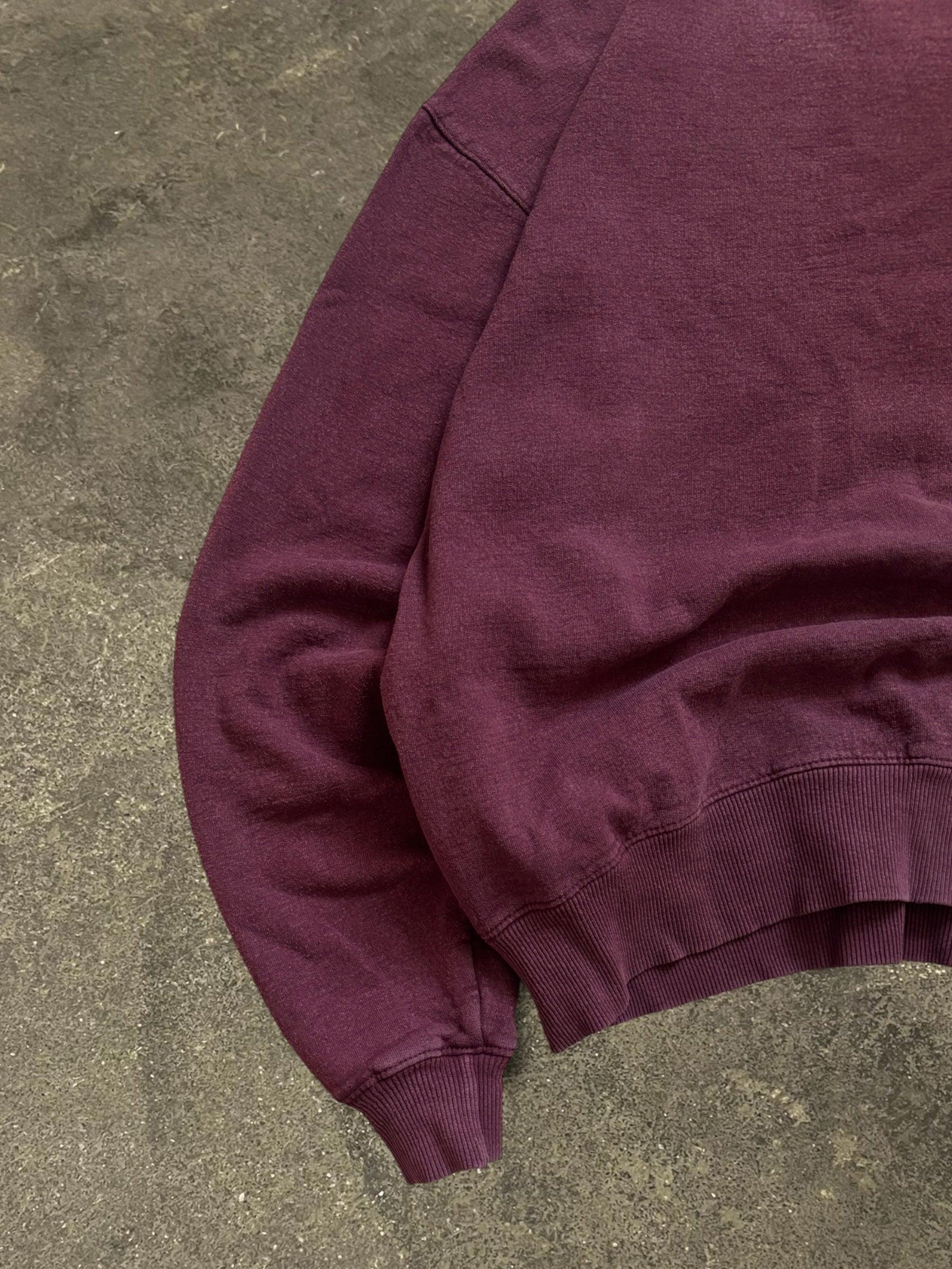 VINTAGE CHAMPION SWEATSHIRT