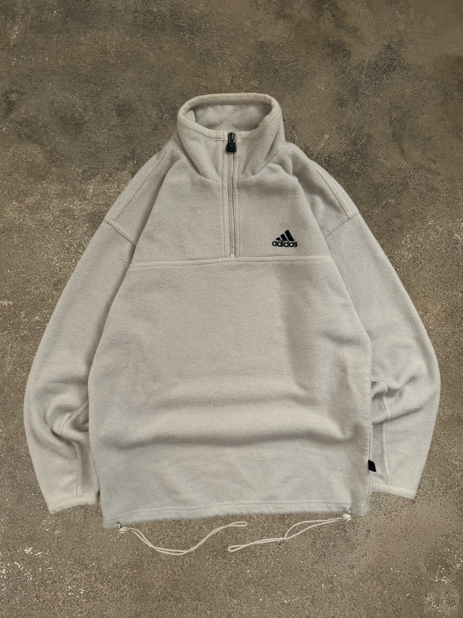 VINTAGE 90S BEIGE ADIDAS FLEECE