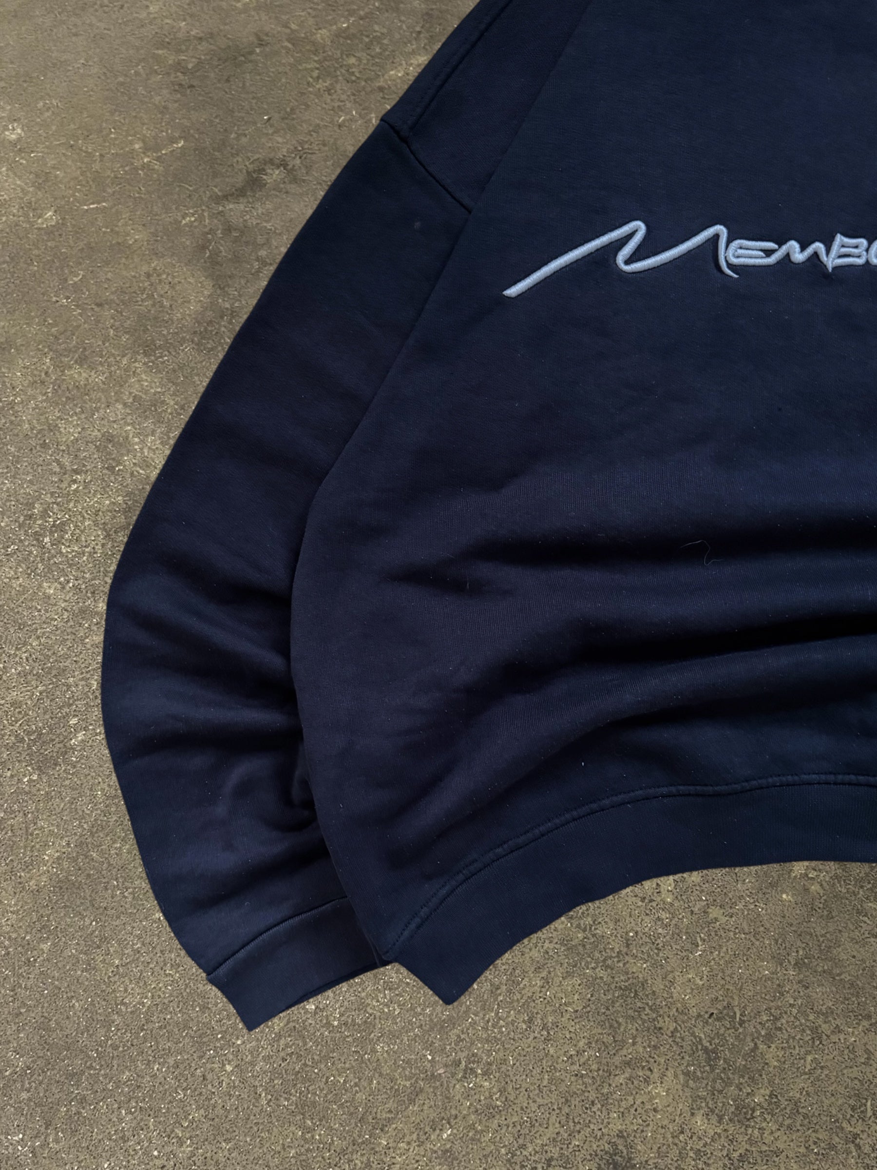 VINTAGE NAVY REEBOK MEMBERSHIP SWEATSHIRT