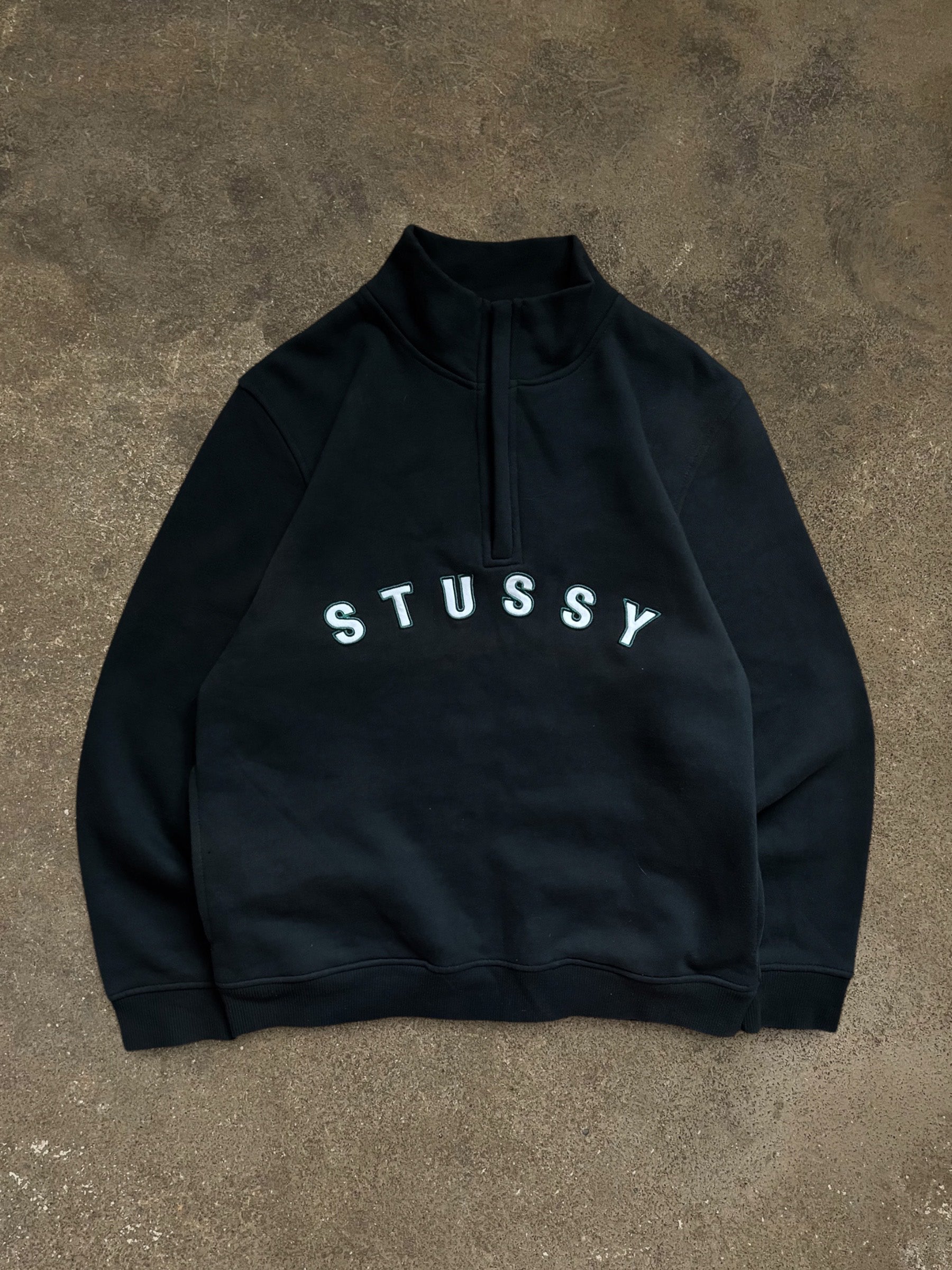 STÜSSY QUARTER ZIP SWEATSHIRT