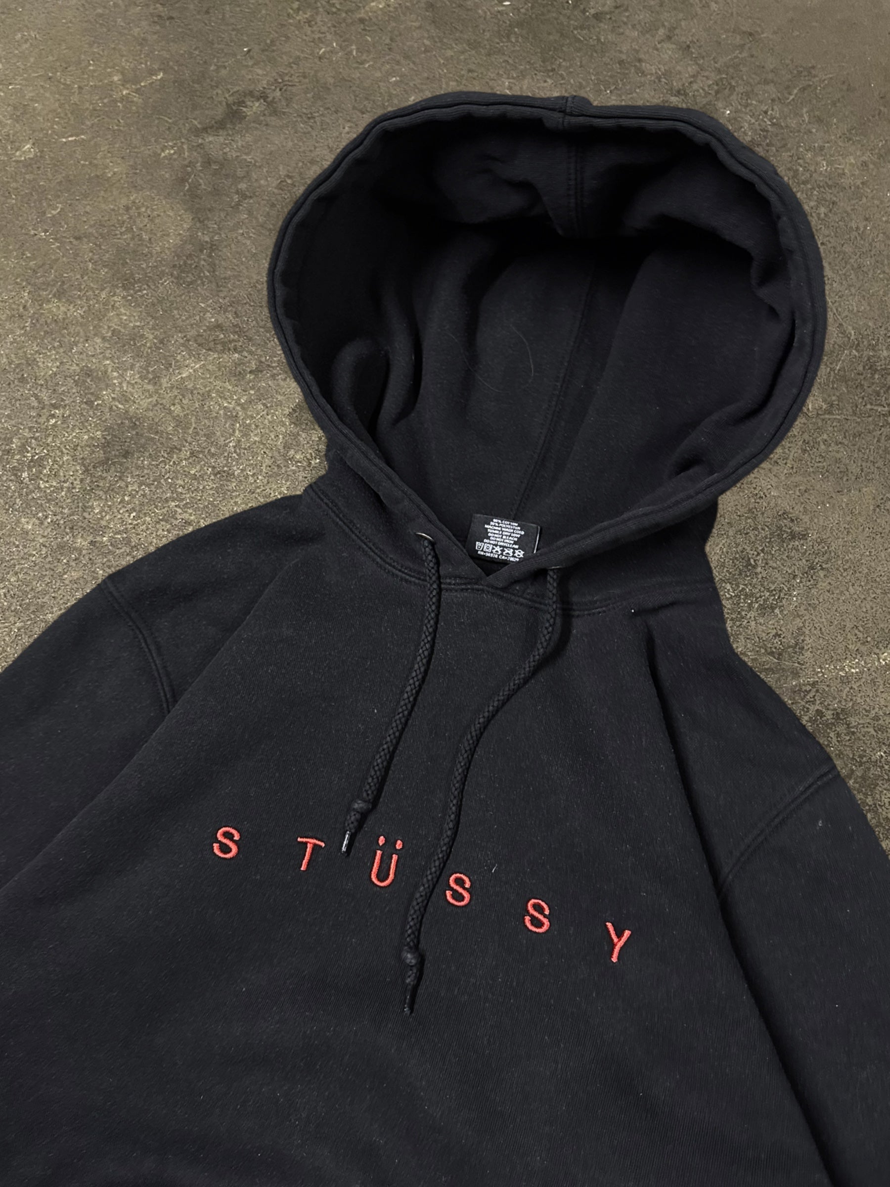 STÜSSY SPELLOUT LOGO HOODIE