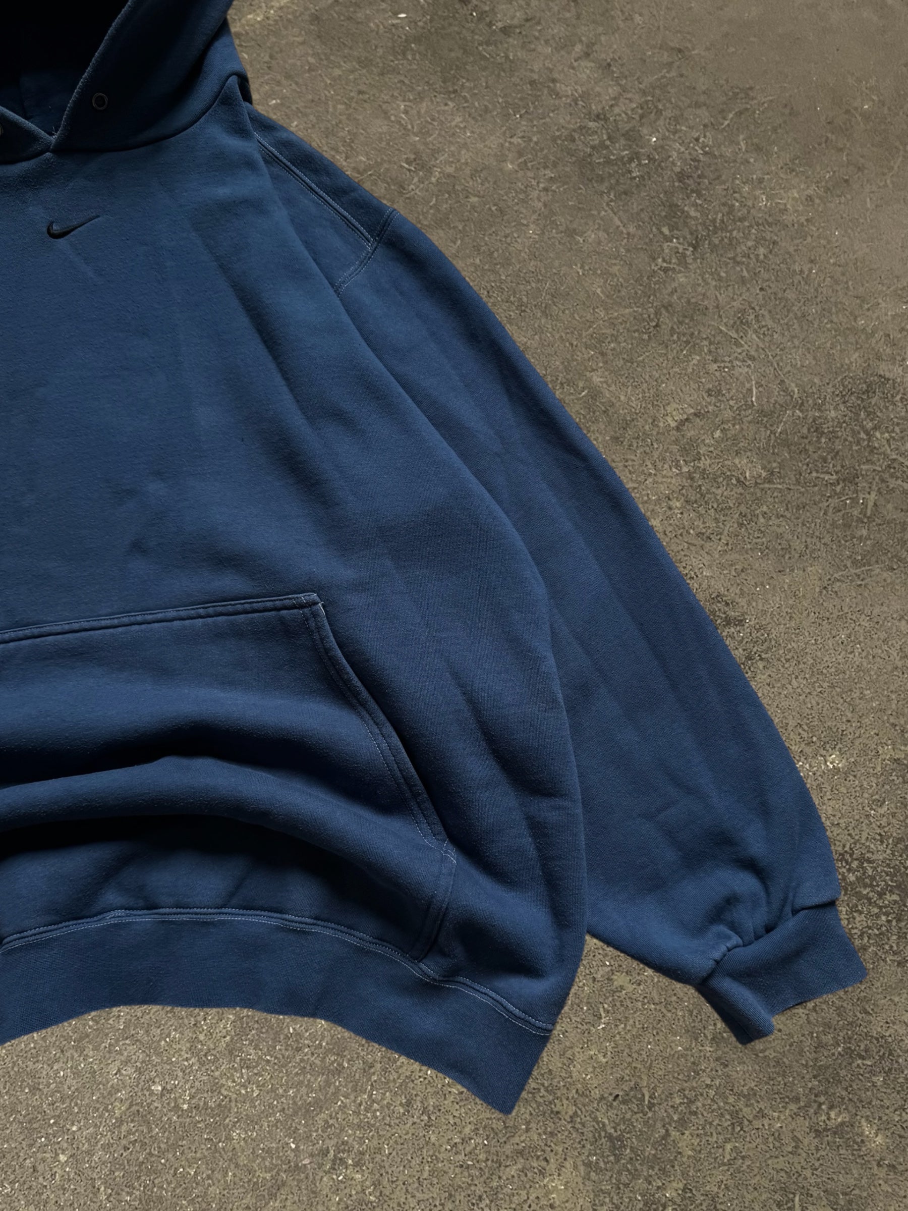 RARE VINTAGE 90S NIKE MIDDLE SWOOSH HOODIE