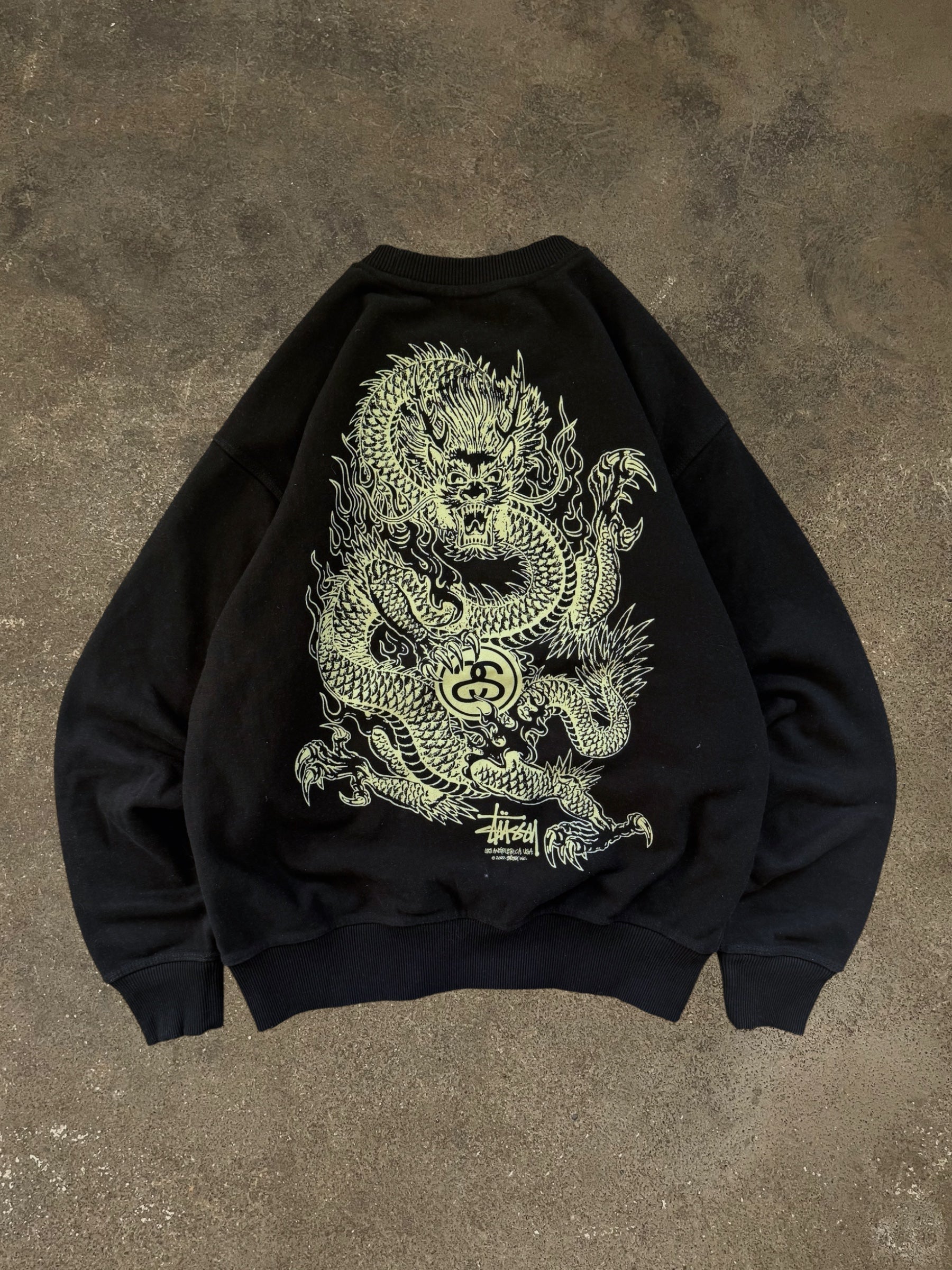 STÜSSY BLACK DRAGON SWEATSHIRT
