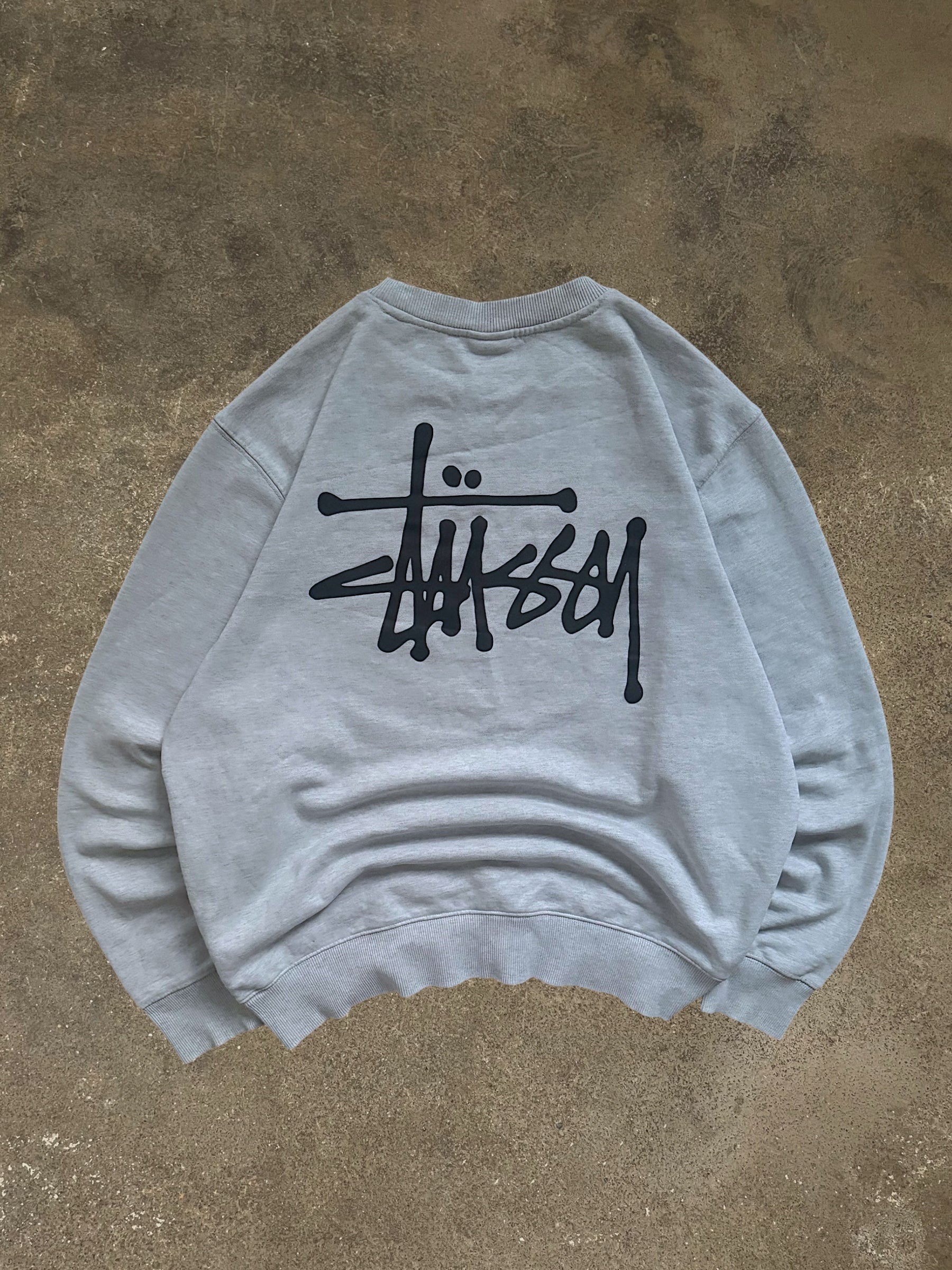 STÜSSY GREY BASIC LOGO SWEATSHIRT