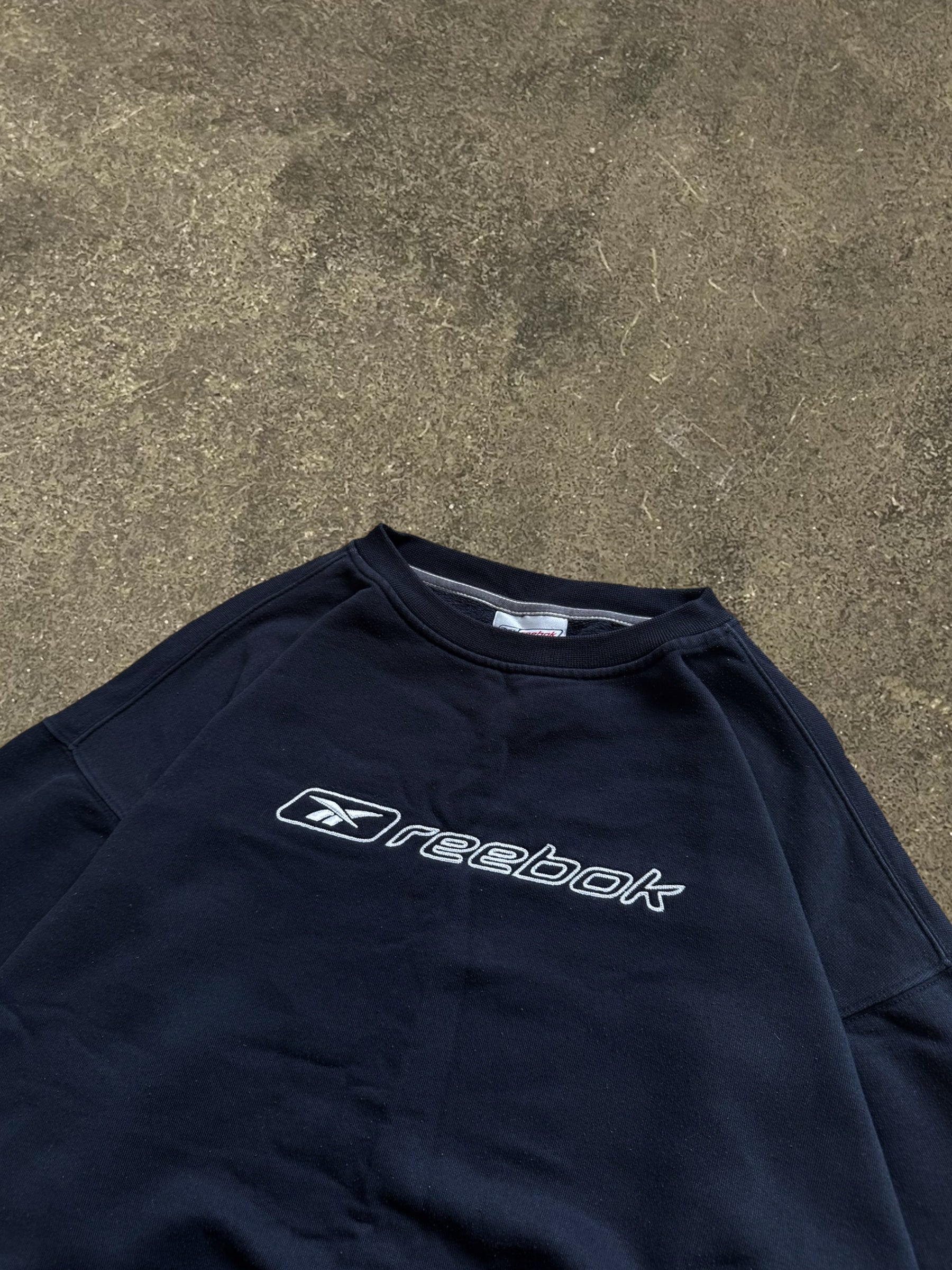 VINTAGE 90S REEBOK SWEATSHIRT