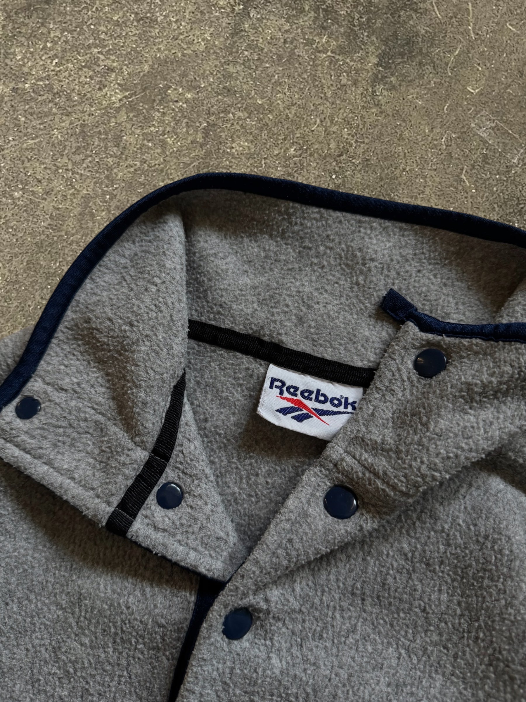 VINTAGE 90S REEBOK FLEECE