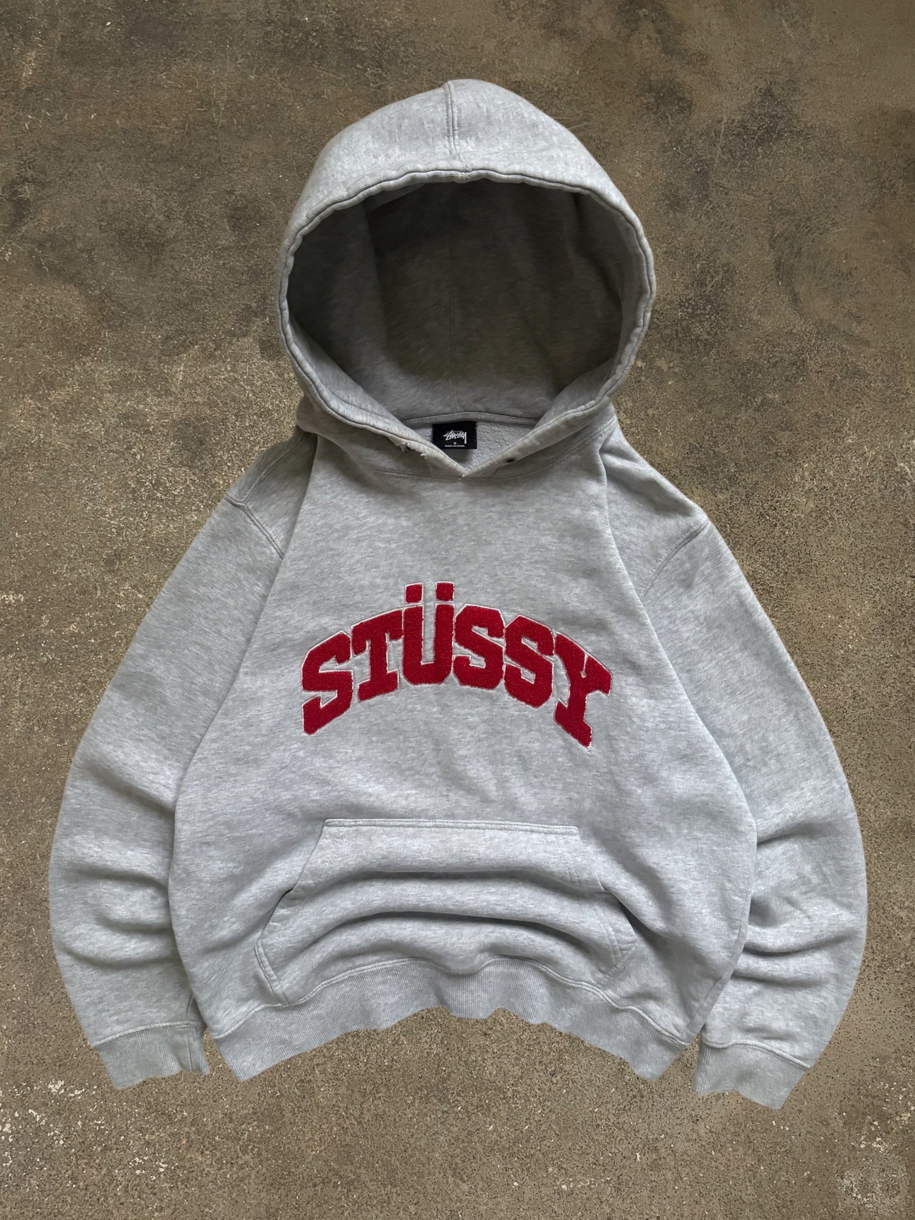 STÜSSY CHENILLE ARCH LOGO HOODIE