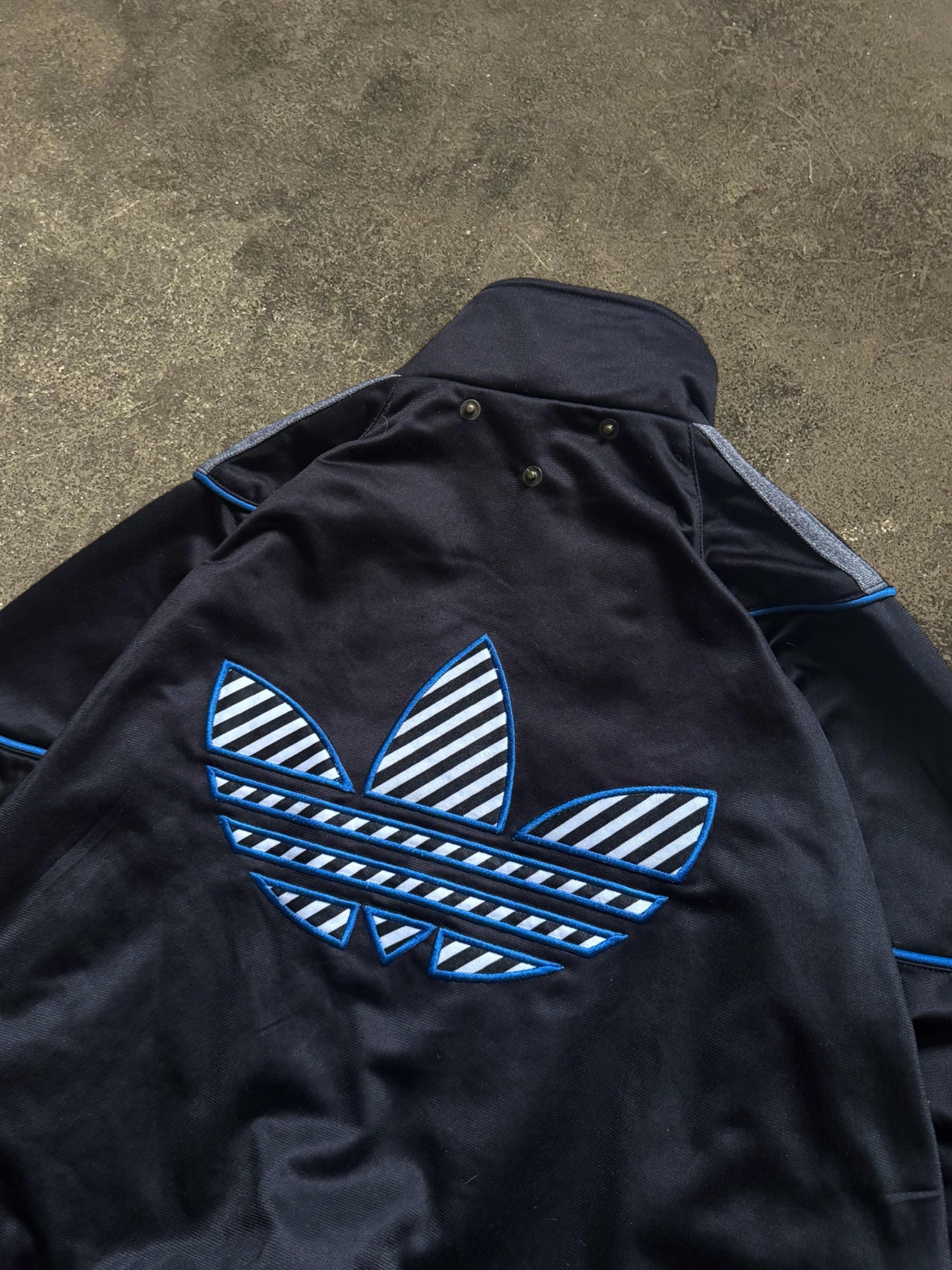 VINTAGE 90S ADIDAS TRACK JACKET
