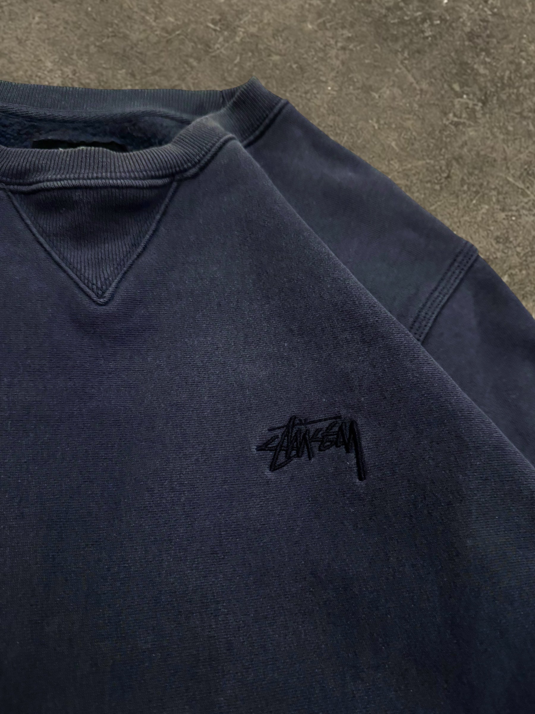 STÜSSY STOCK LOGO SWEATSHIRT