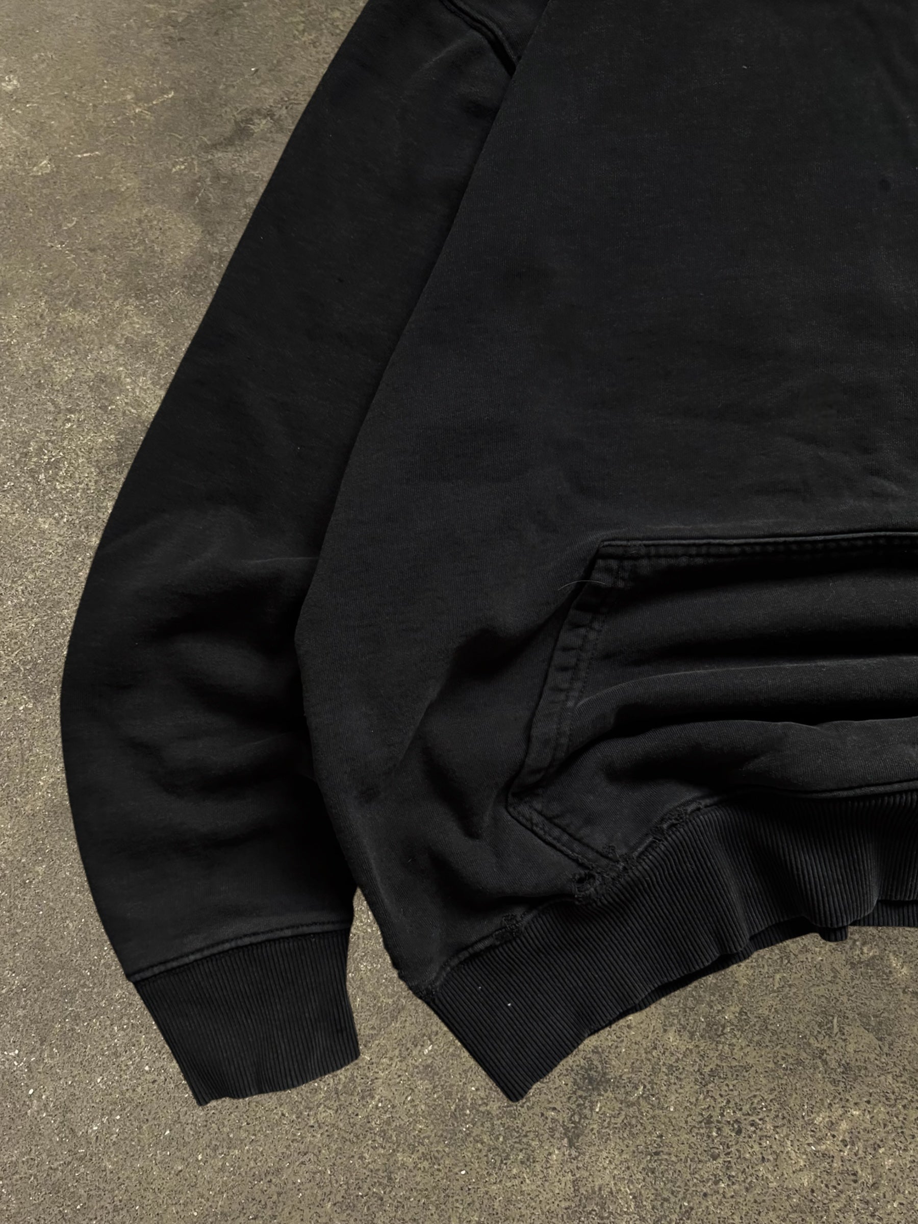 STÜSSY BLACK BASIC LOGO HOODIE