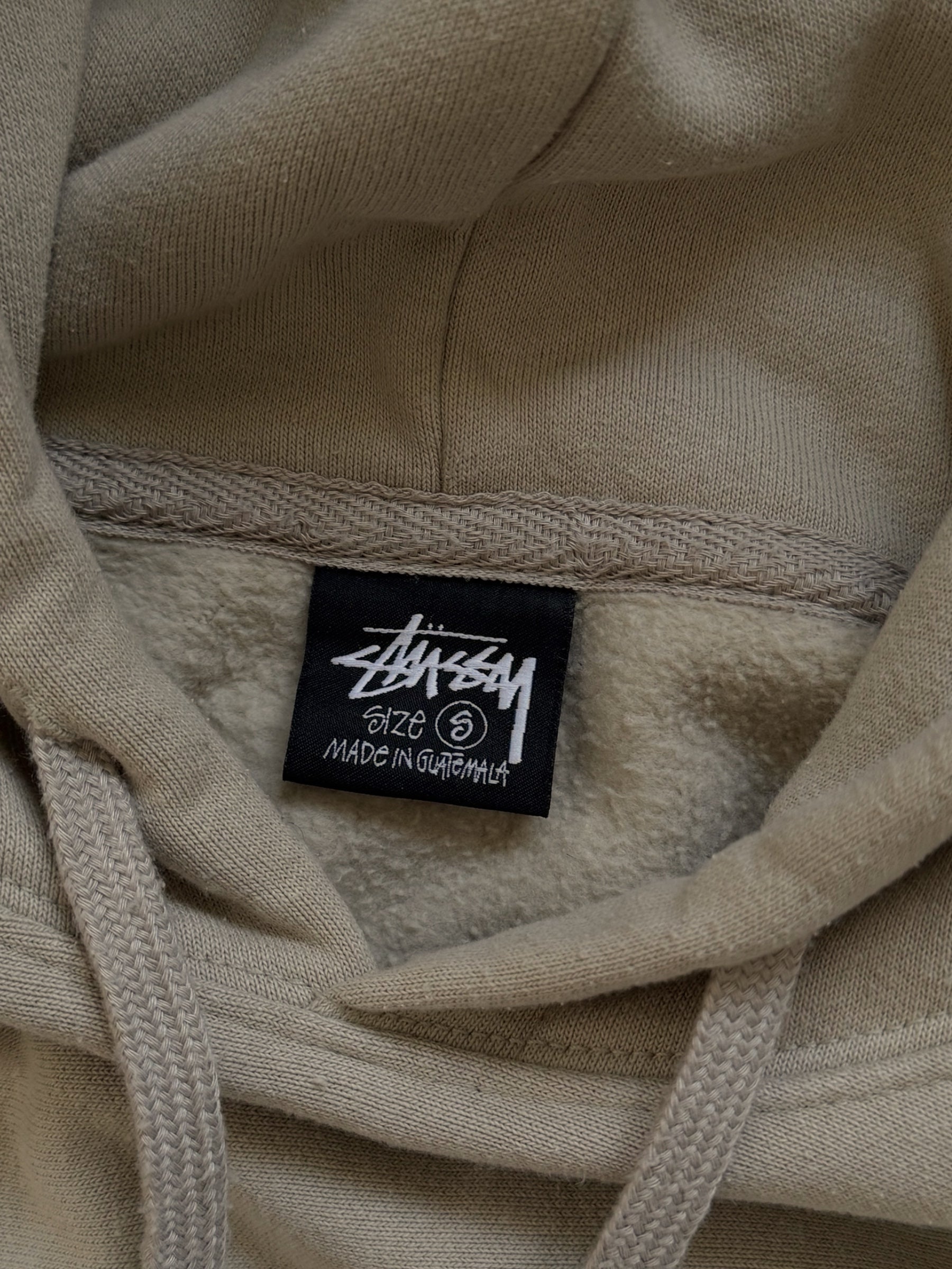 STÜSSY BEIGE BASIC LOGO HOODIE