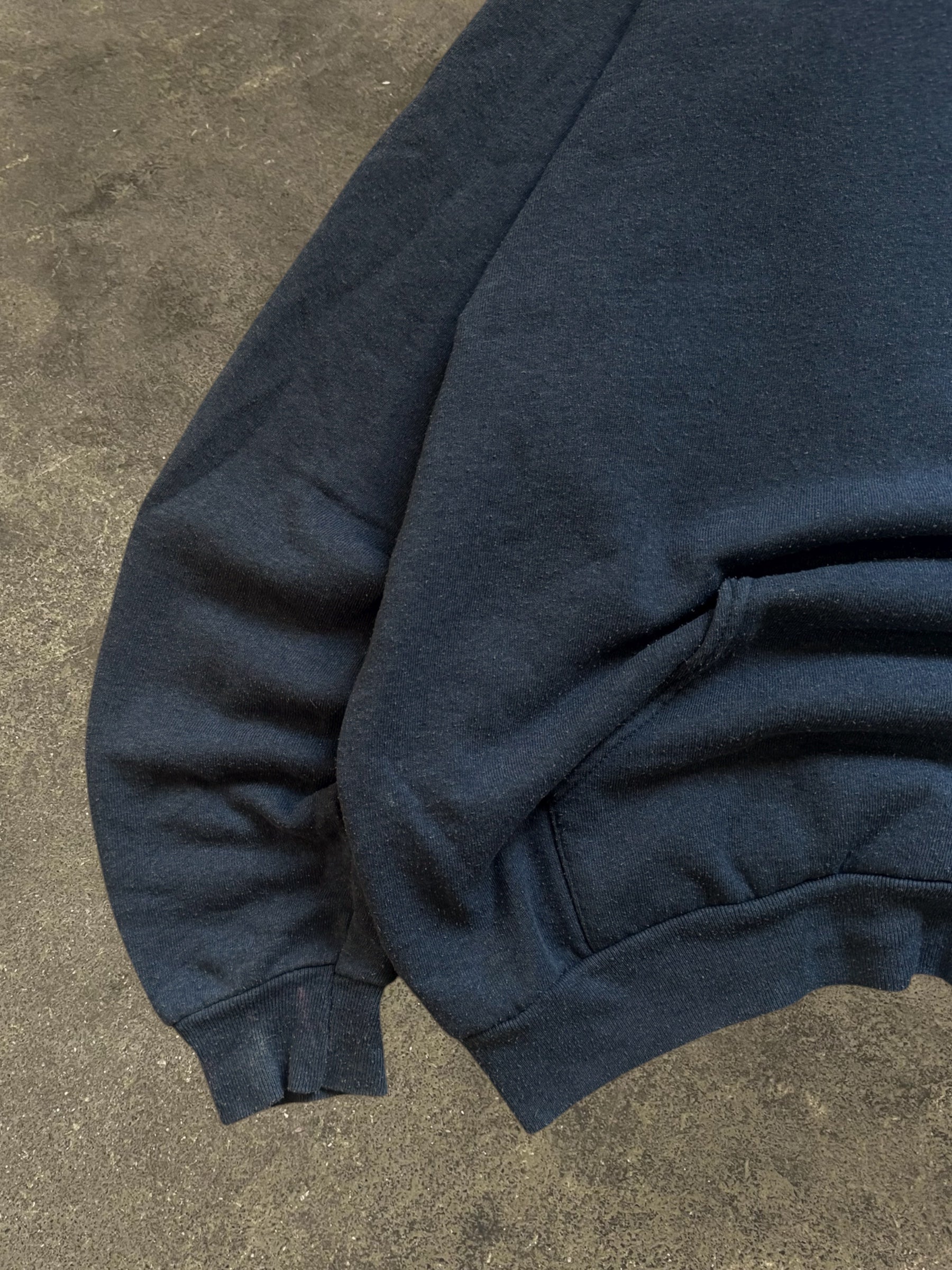 VINTAGE 90S FRUIT OF THE LOOM HOODIE