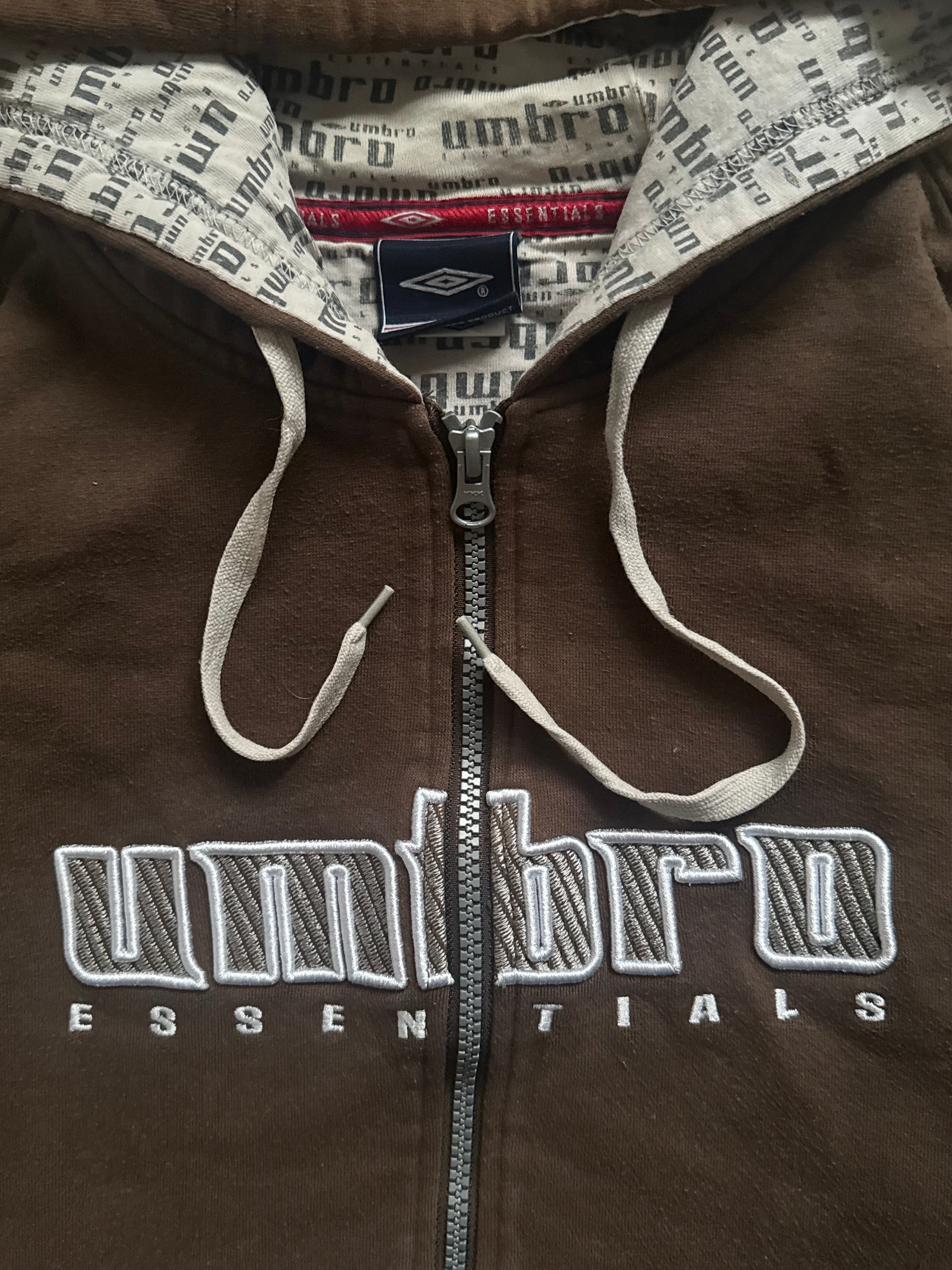 VINTAGE BROWN UMBRO ZIP-UP HOODIE