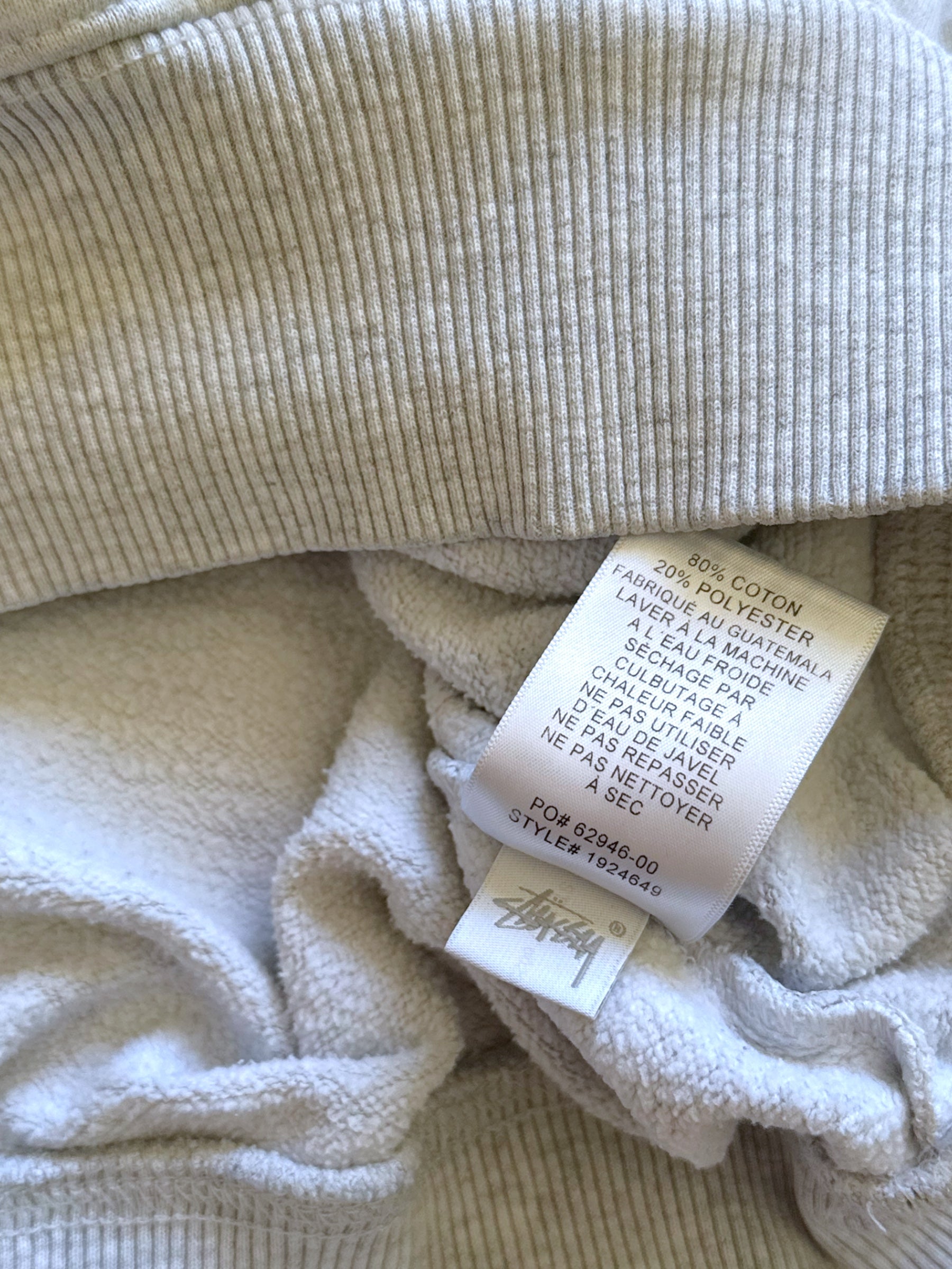 STÜSSY GREY BASIC LOGO HOODIE